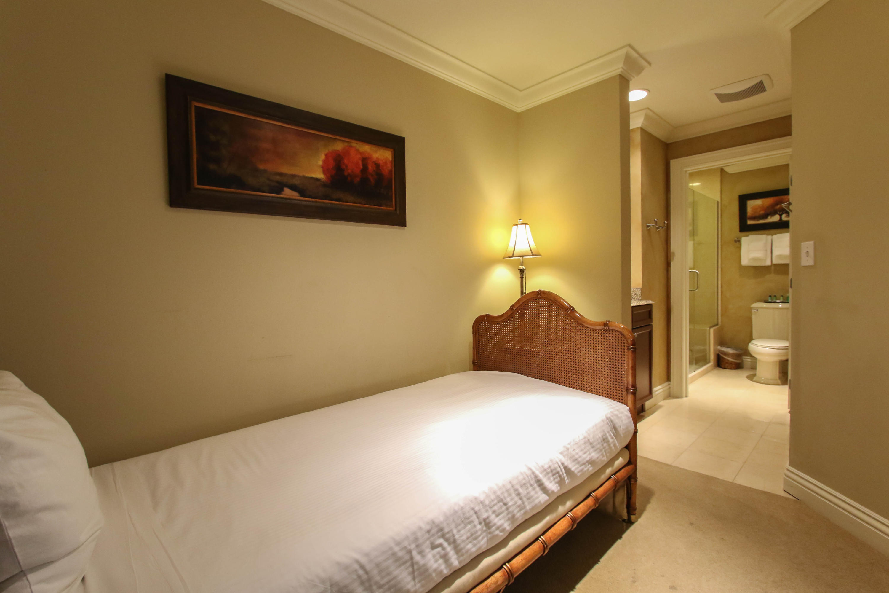 EMERALD GRANDE - Residential