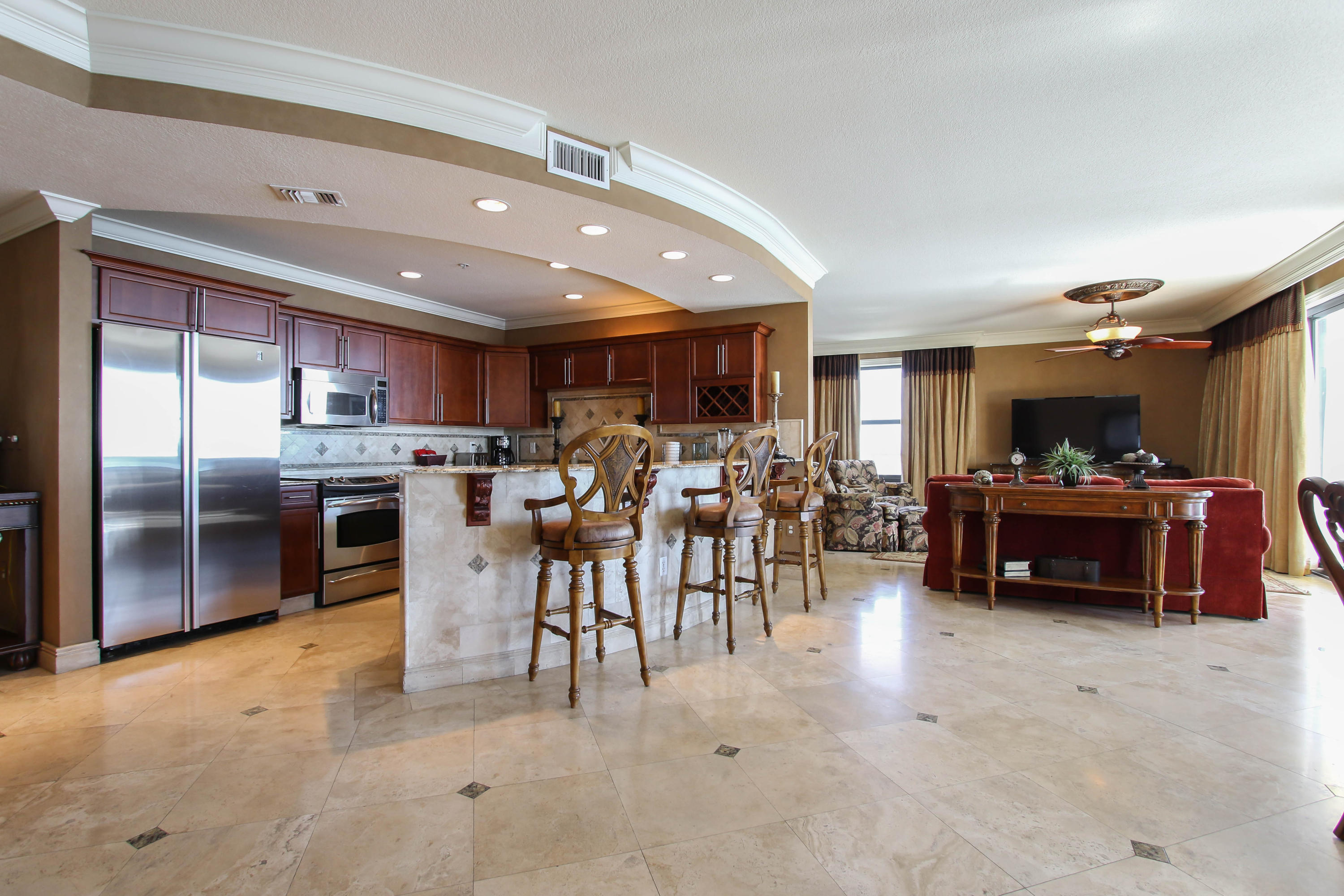 EMERALD GRANDE - Residential