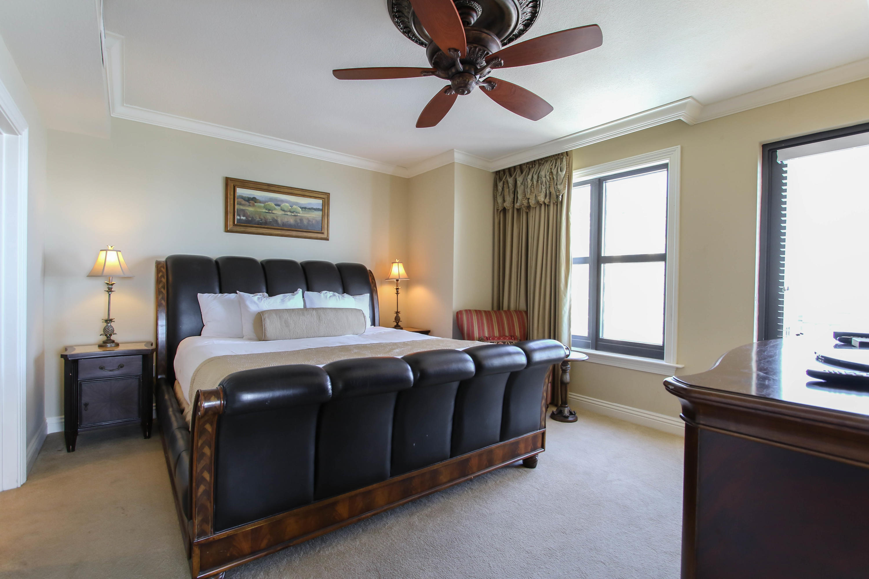 EMERALD GRANDE - Residential