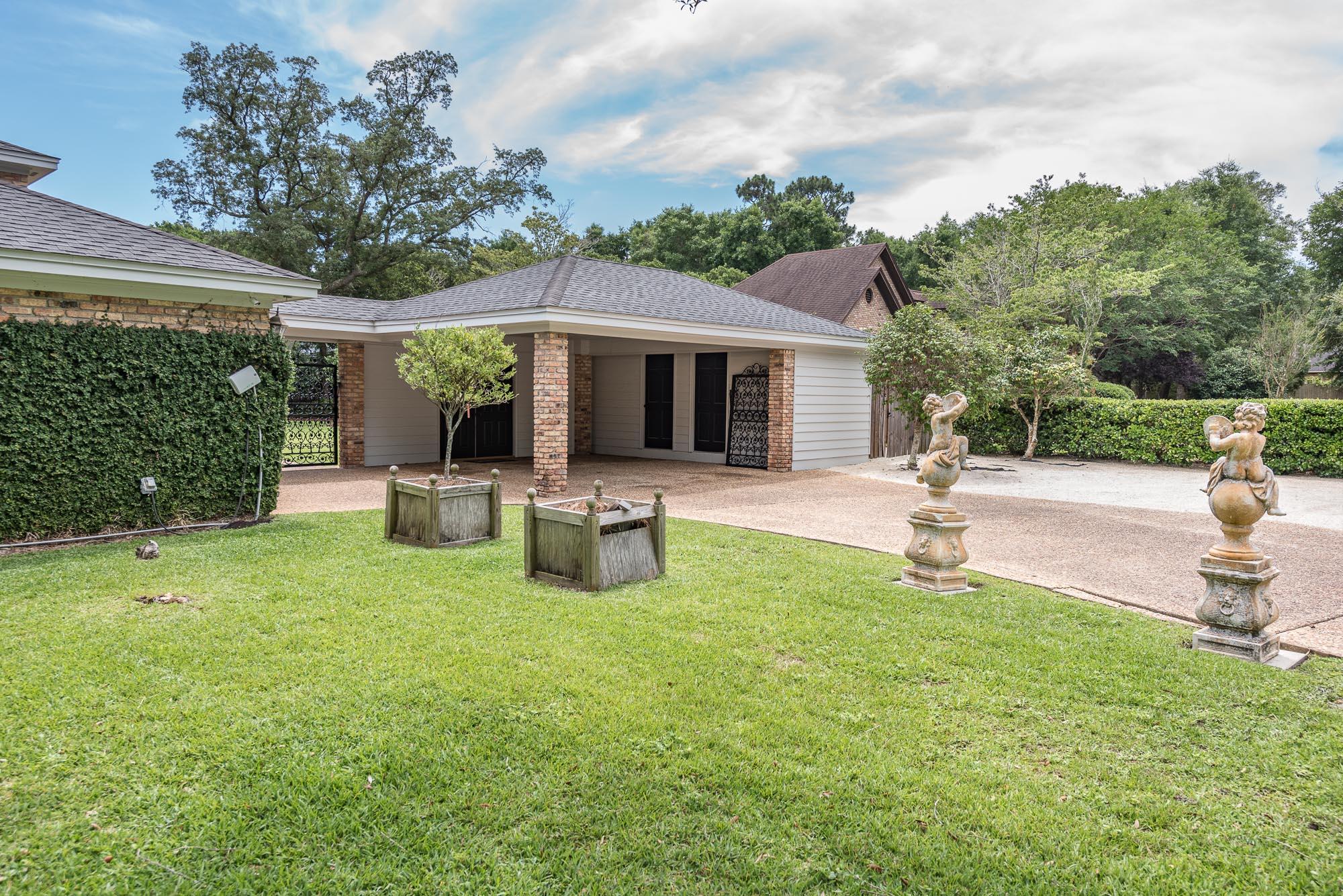 BIRNAM WOODS - Residential