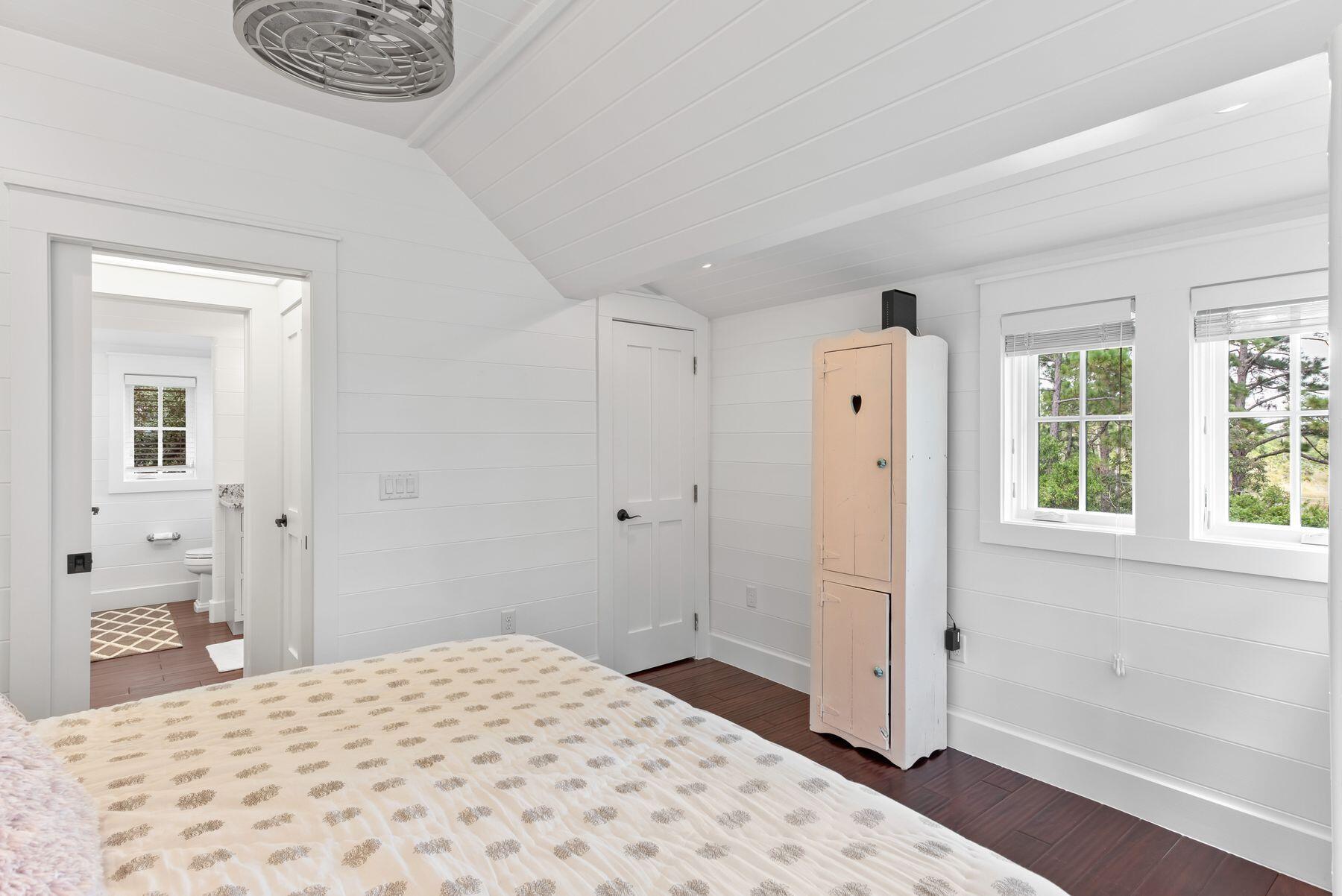 DRAPER LAKE COASTAL VILLAGE - Residential