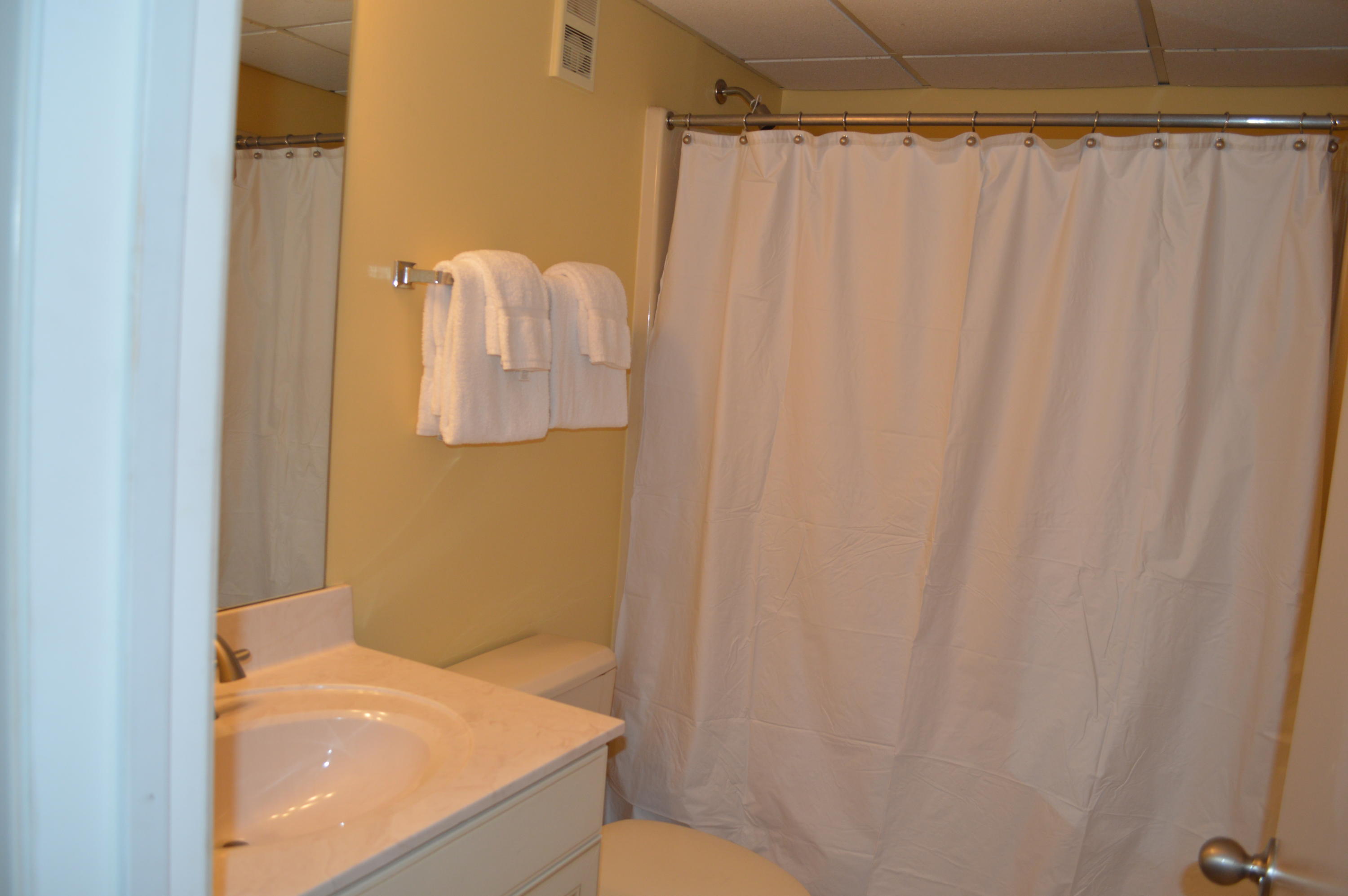 EDGEWATER TOWER 3 - Residential