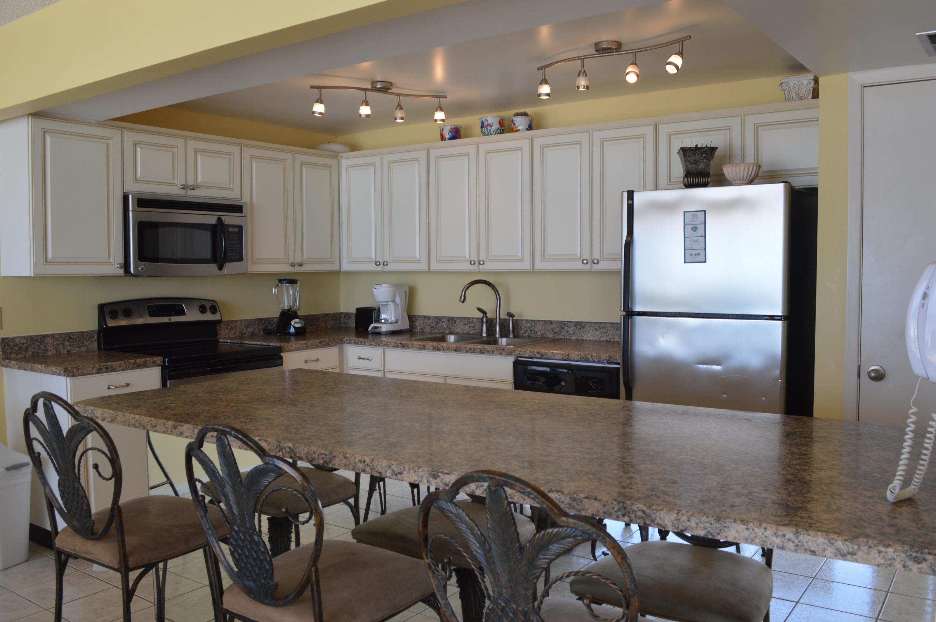 EDGEWATER TOWER 3 - Residential