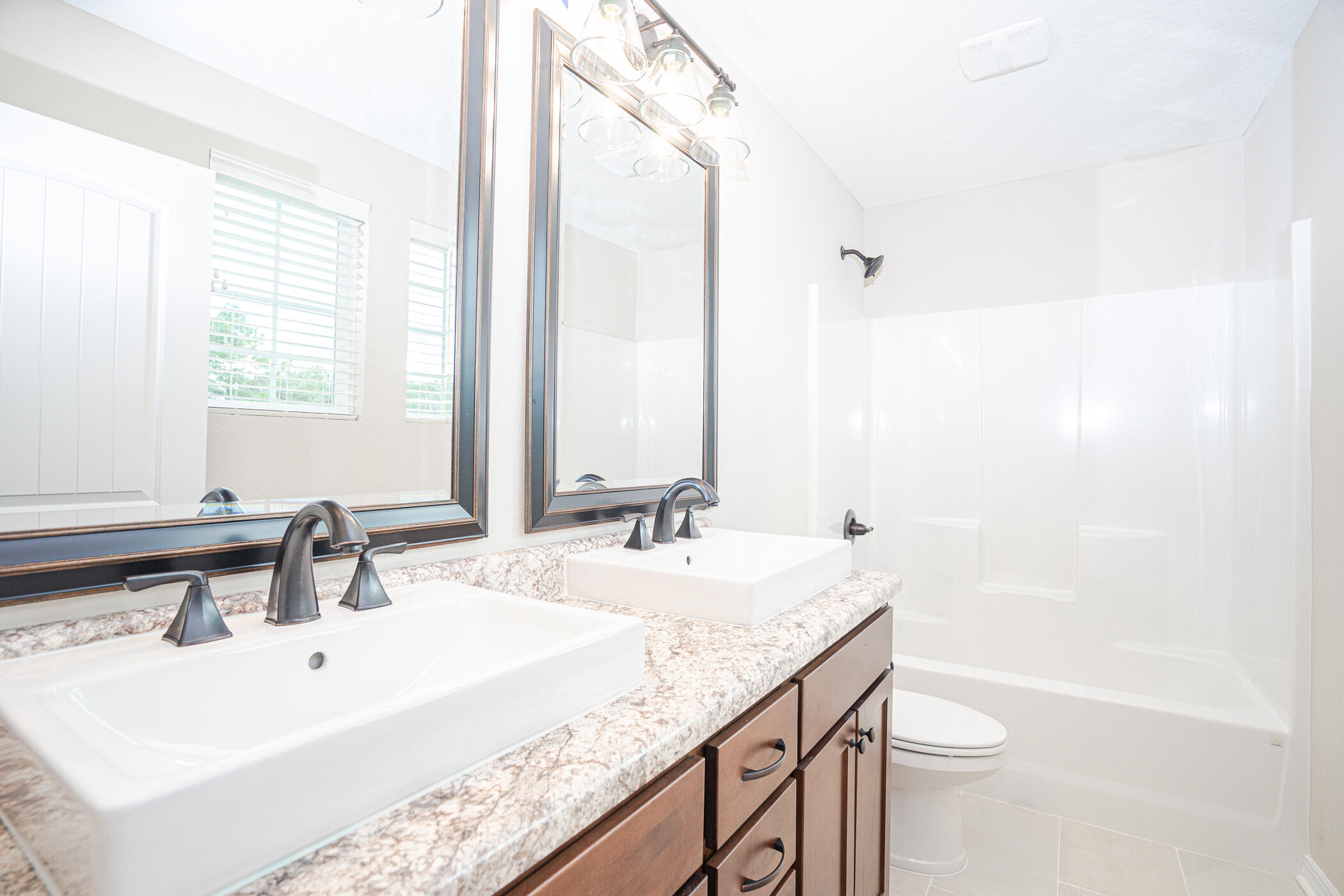 STILLWELL ESTATES - Residential