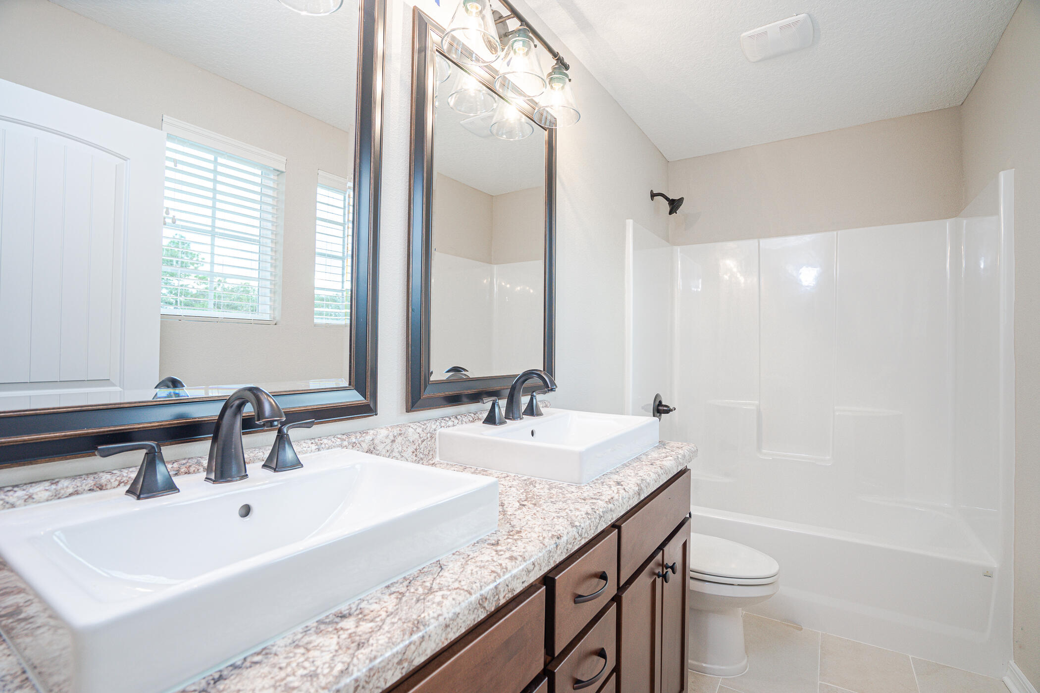 STILLWELL ESTATES - Residential