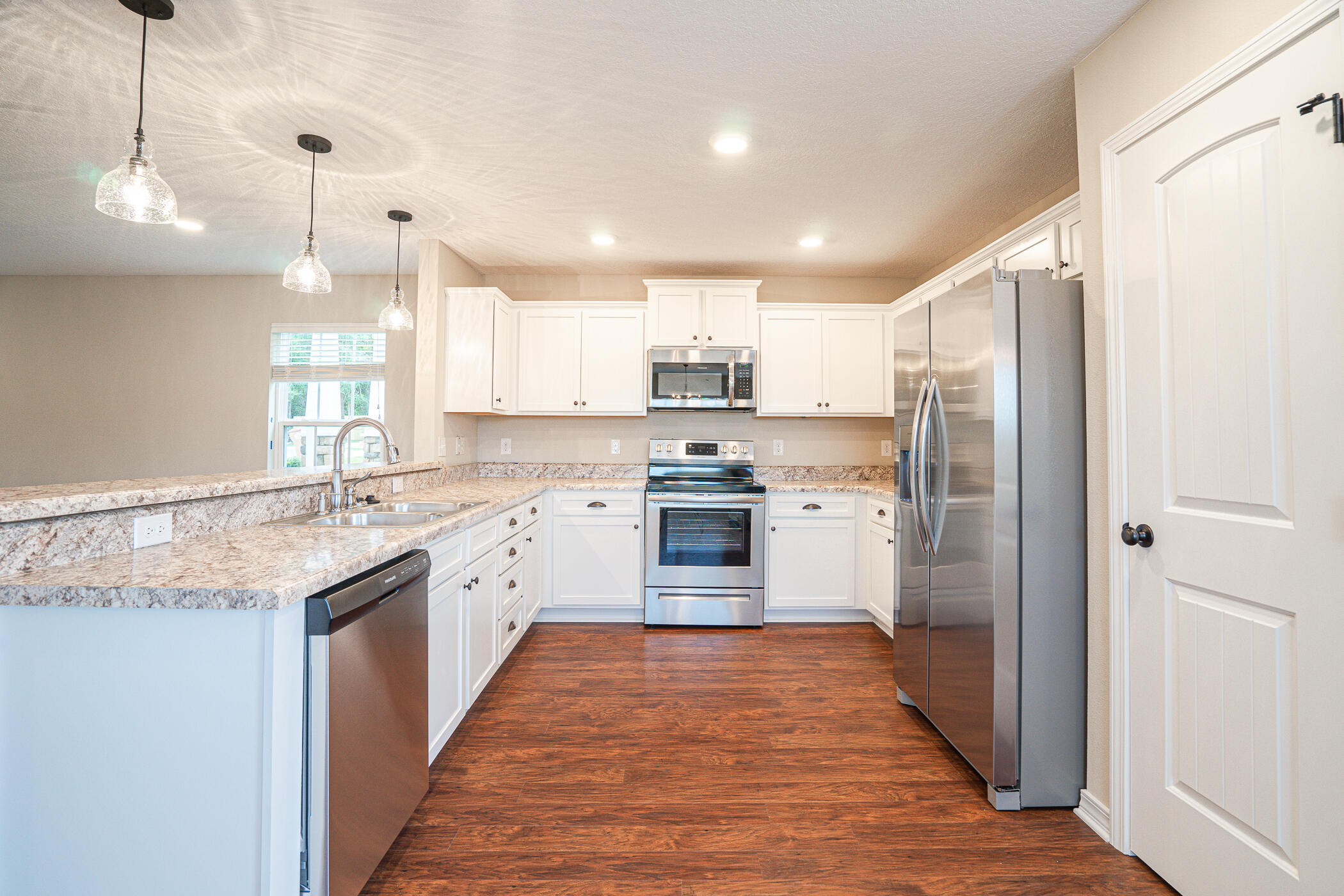 STILLWELL ESTATES - Residential