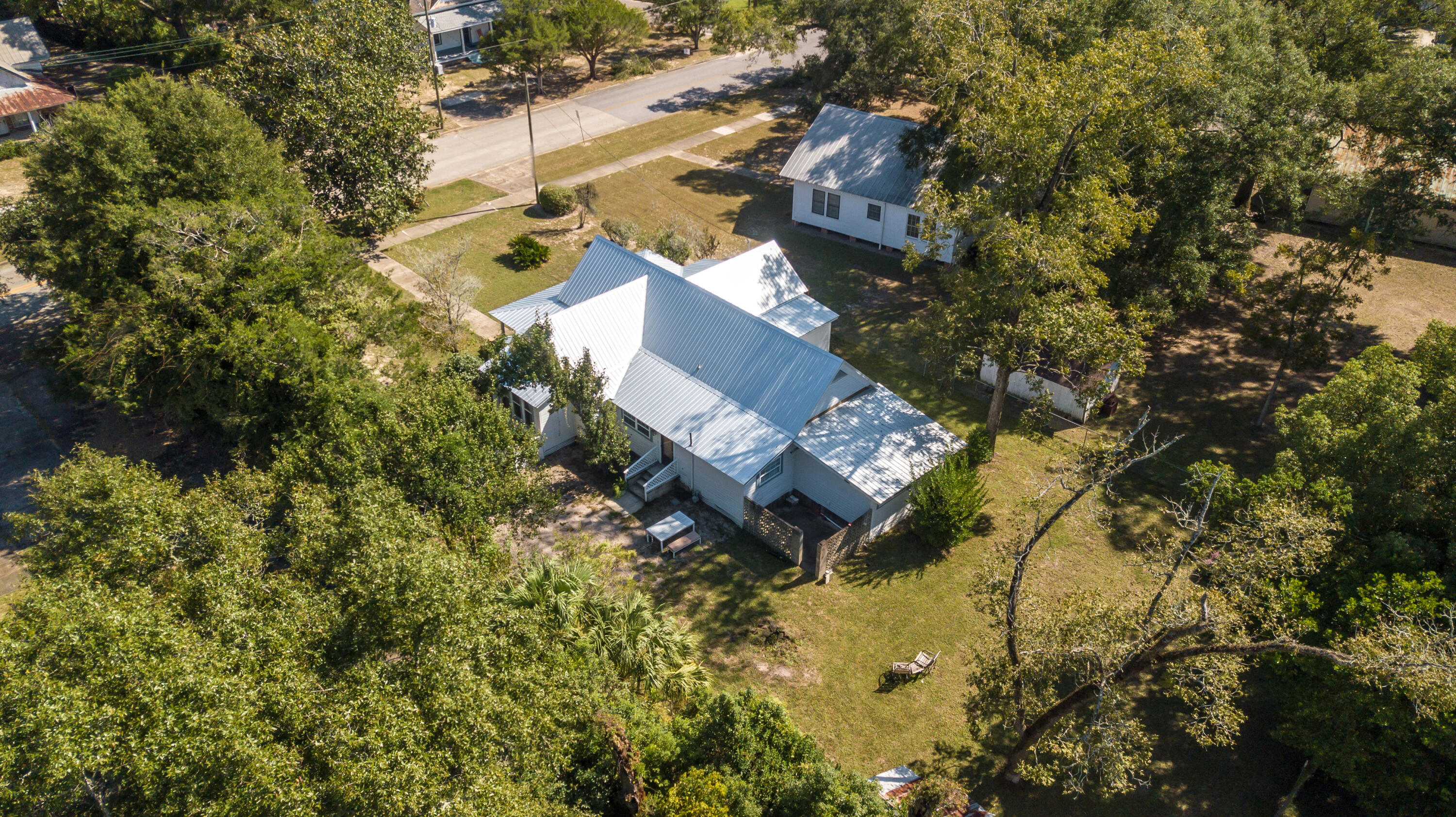 TOWN OF DEFUNIAK SPRINGS - Residential