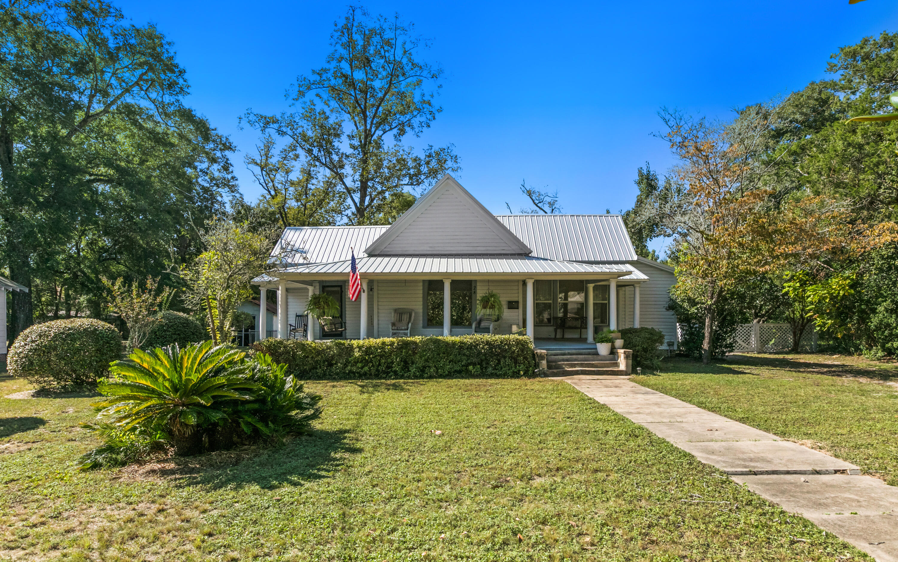 TOWN OF DEFUNIAK SPRINGS - Residential