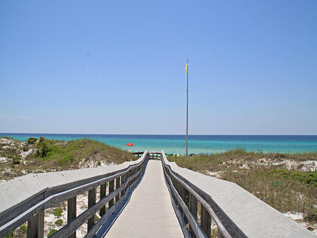 POMPANO PLACE - Land