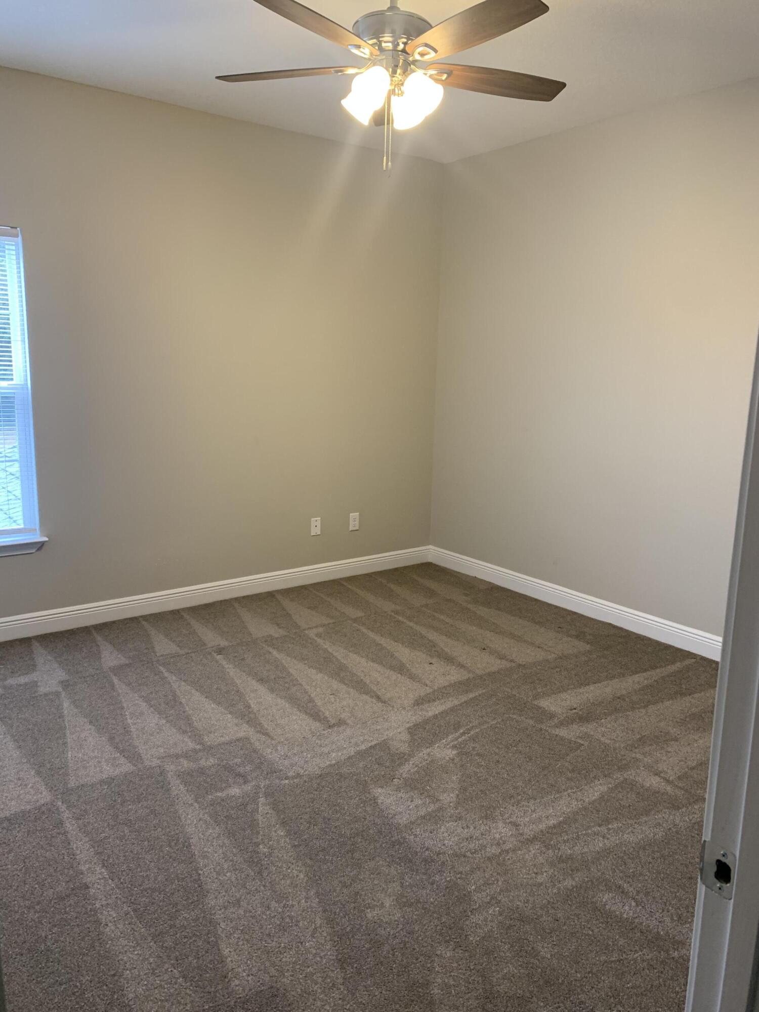 Eagle's Nest Townhomes - Residential