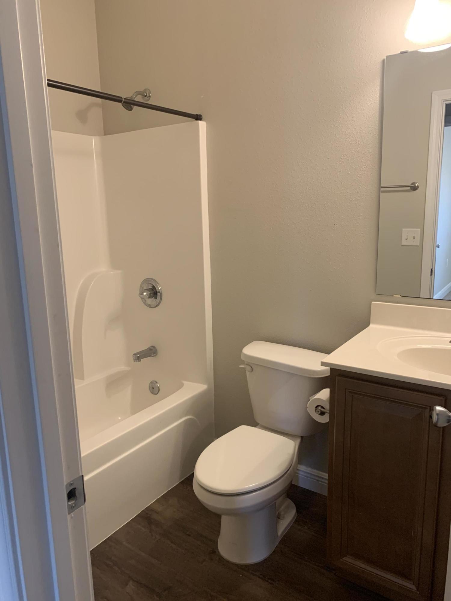 Eagle's Nest Townhomes - Residential