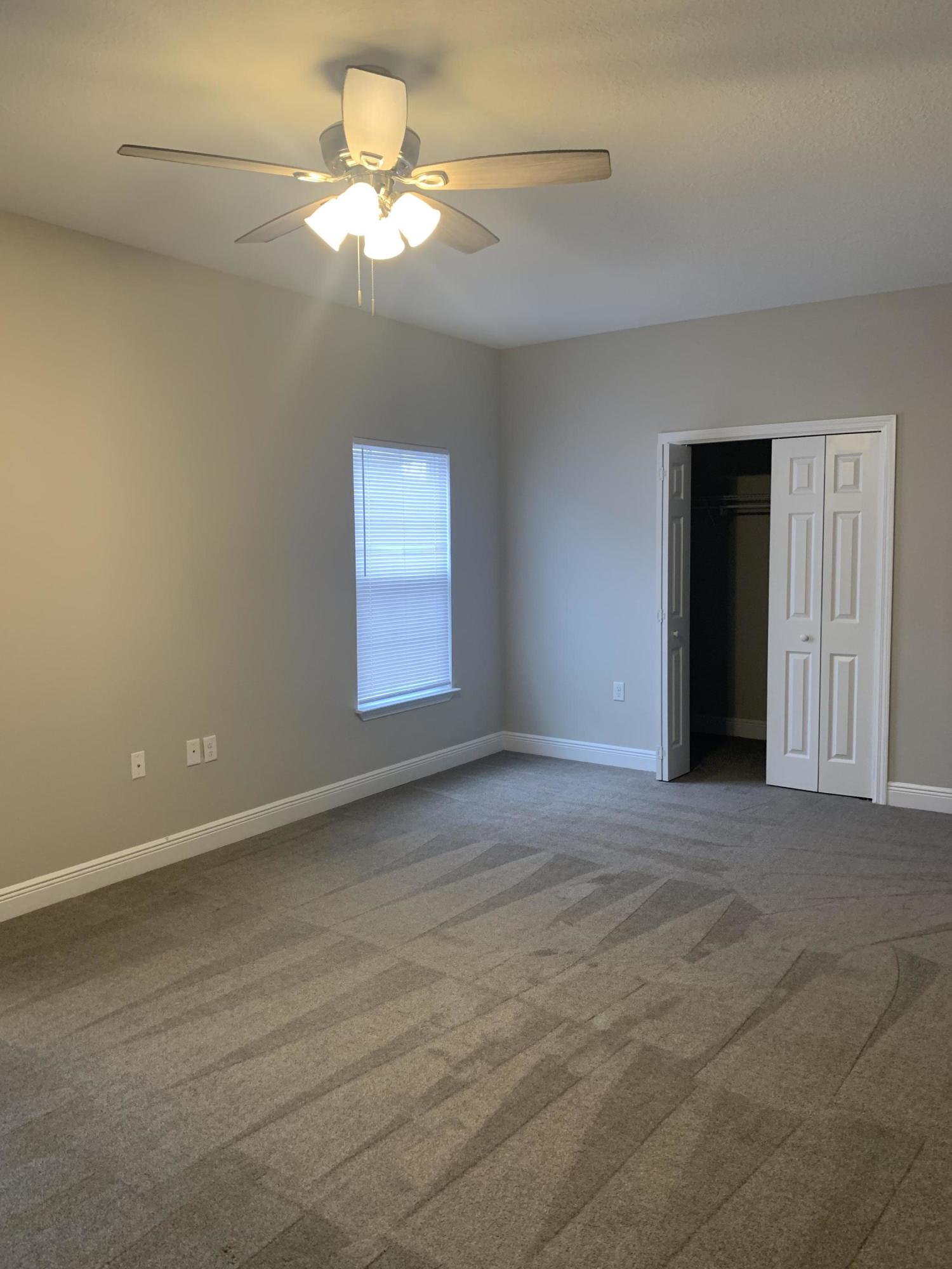 Eagle's Nest Townhomes - Residential