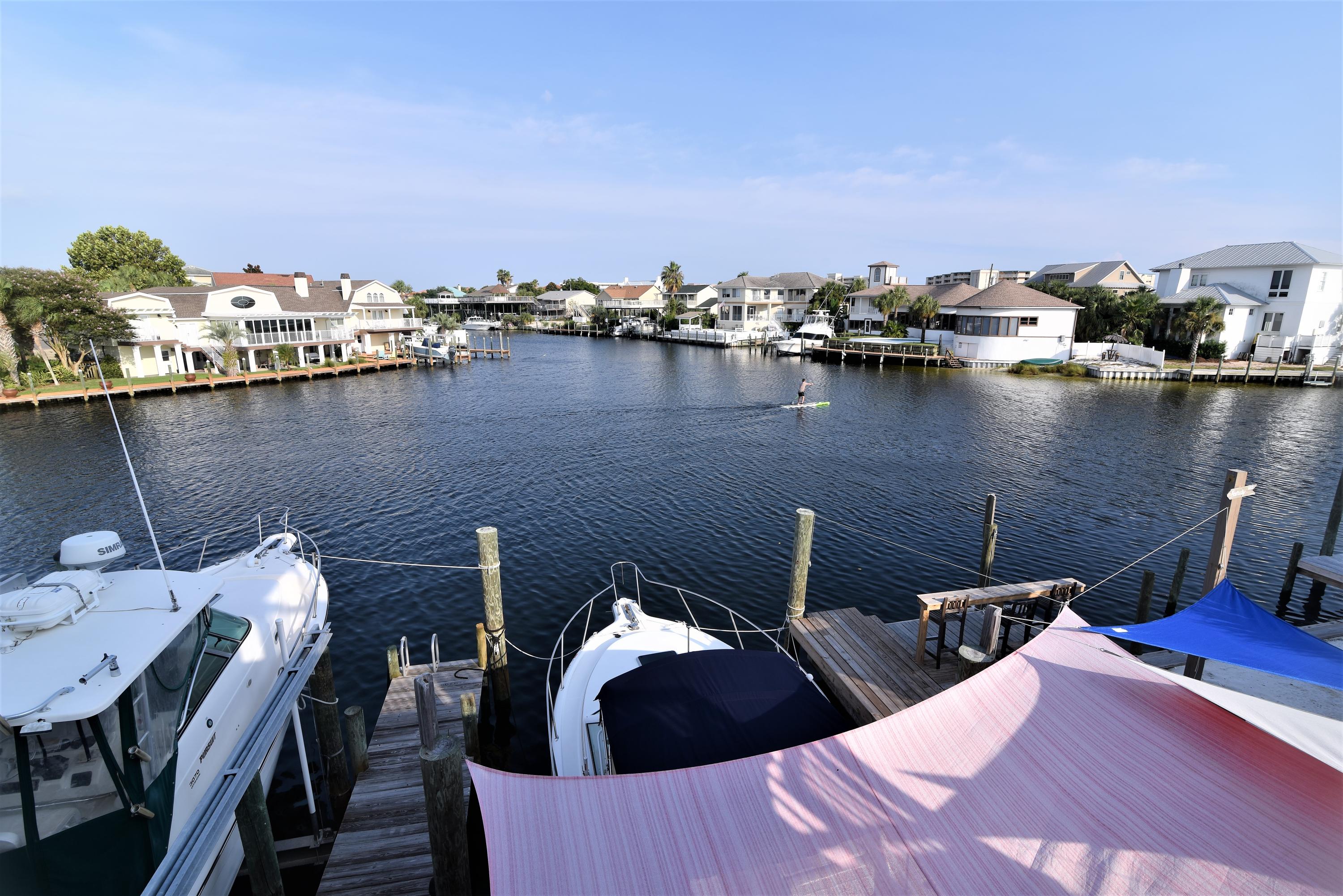 NEPTUNES RETREAT - Residential