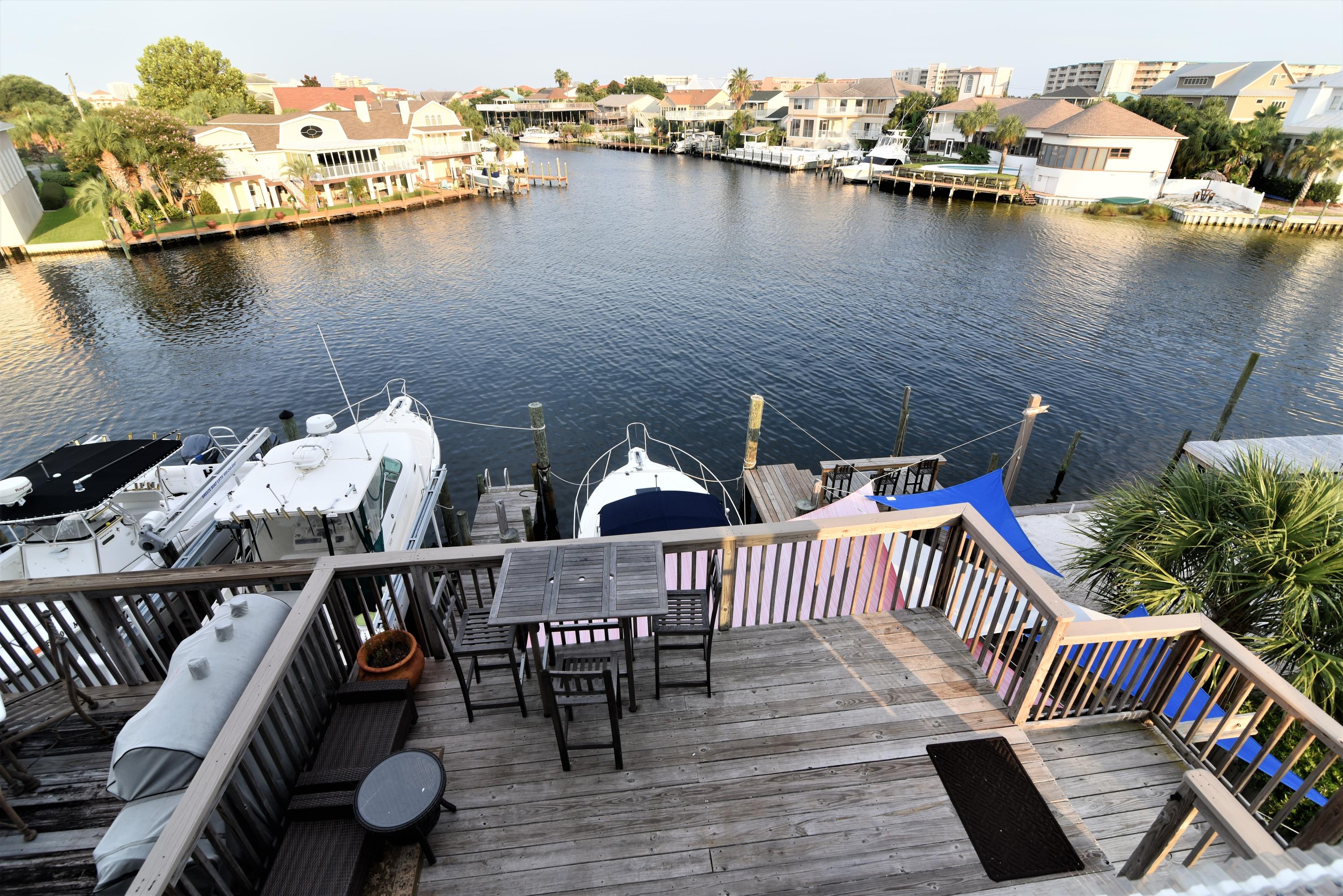 NEPTUNES RETREAT - Residential