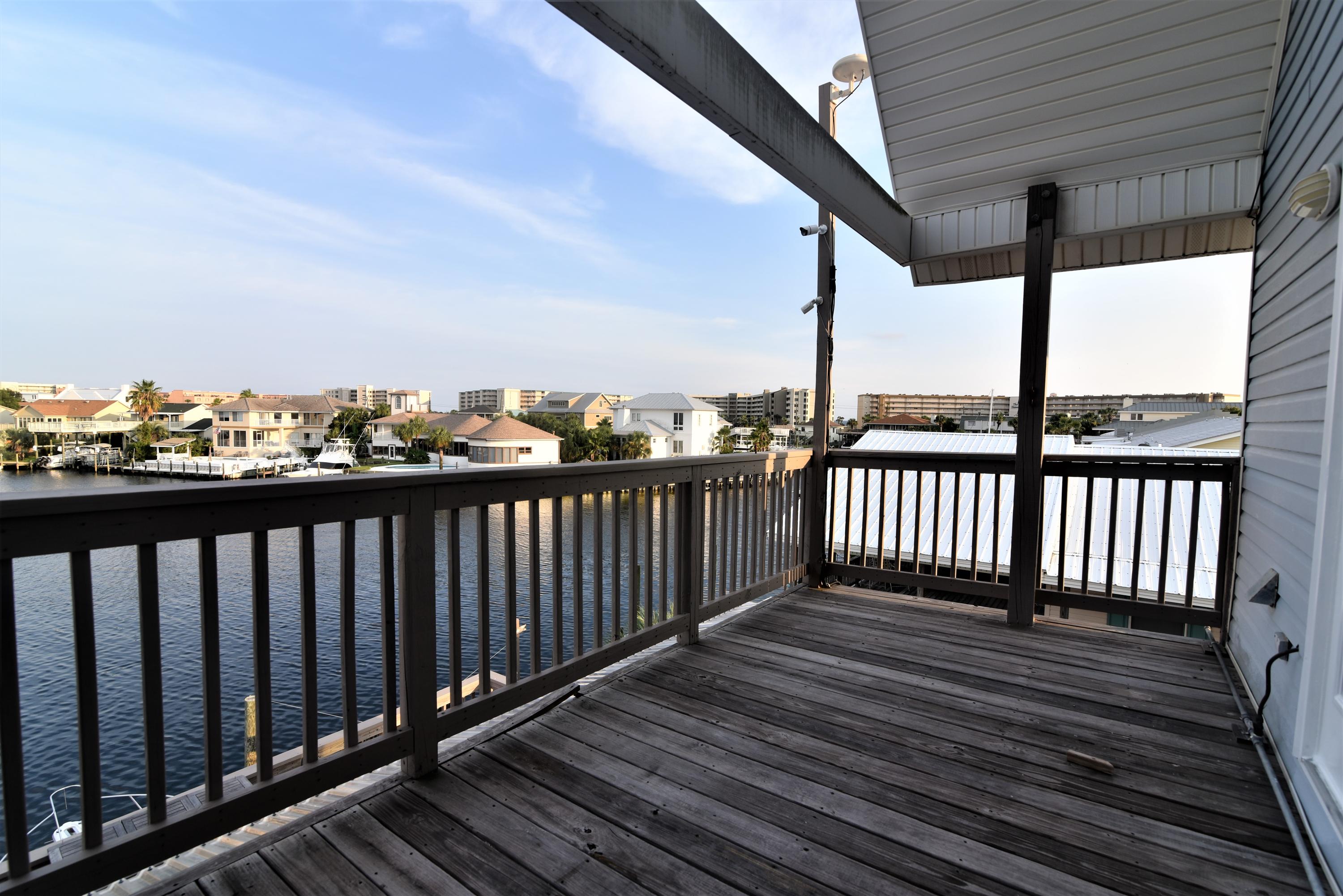 NEPTUNES RETREAT - Residential