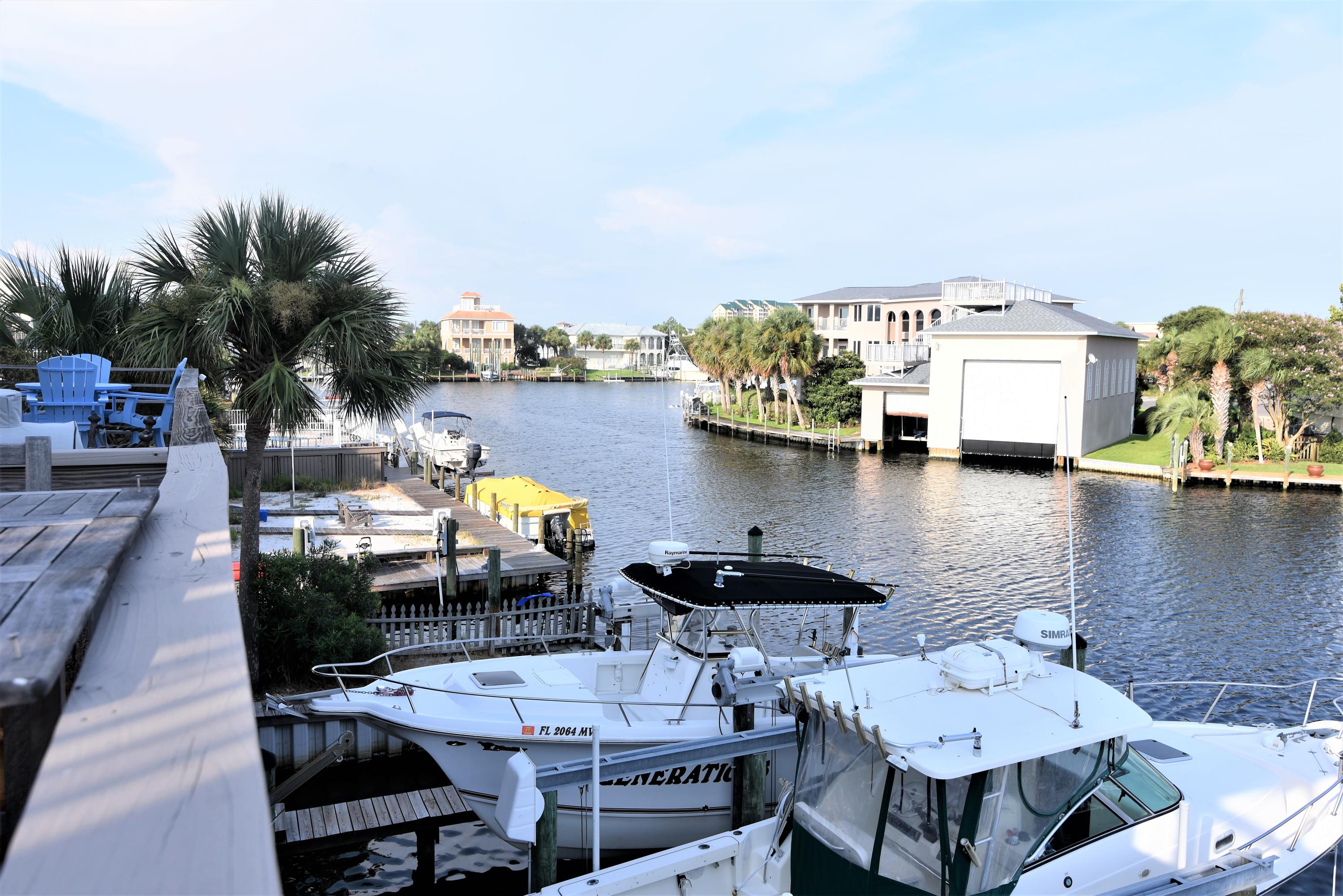 NEPTUNES RETREAT - Residential