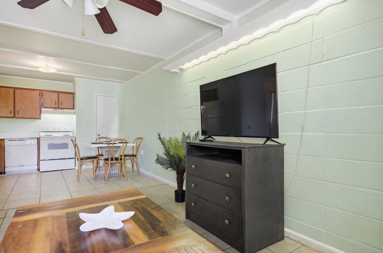 BREAKERS WEST - Residential