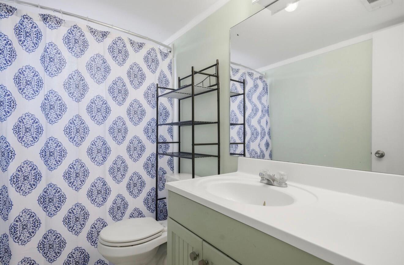 BREAKERS WEST - Residential