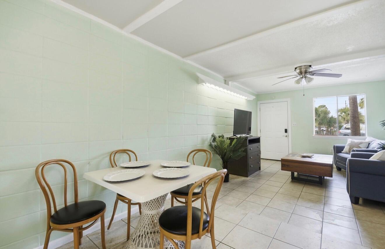 BREAKERS WEST - Residential