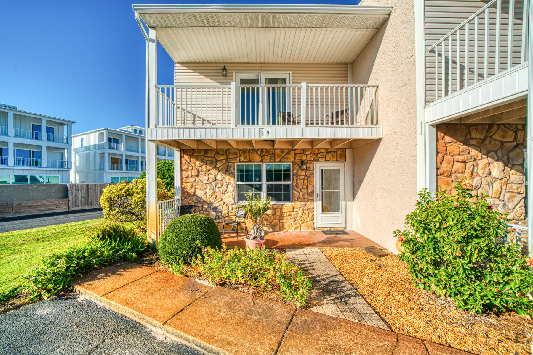 WOODLAND SHORES T/H PH IV - Residential