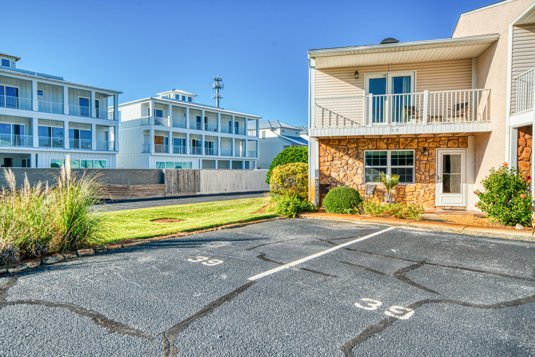 WOODLAND SHORES T/H PH IV - Residential