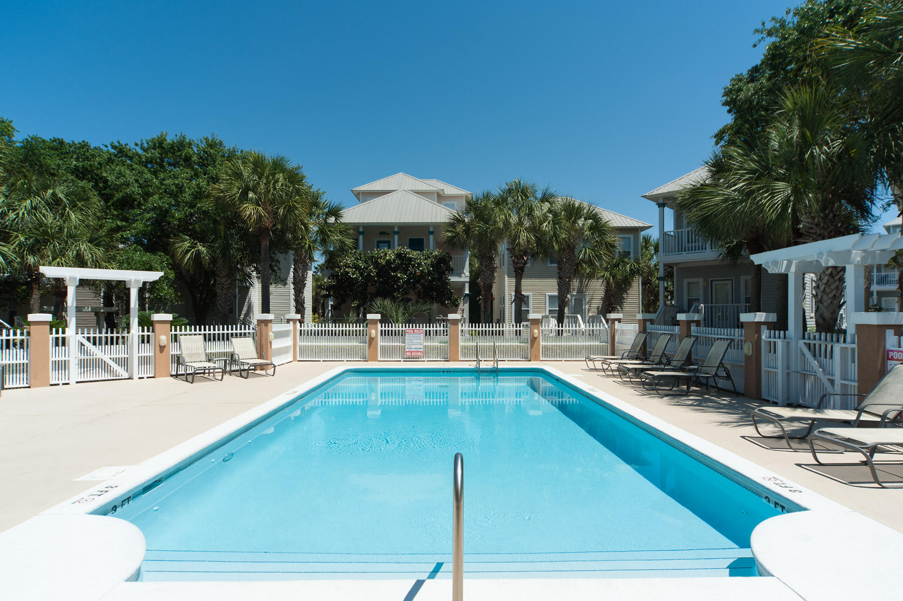 OLD FLORIDA COTTAGES - Residential
