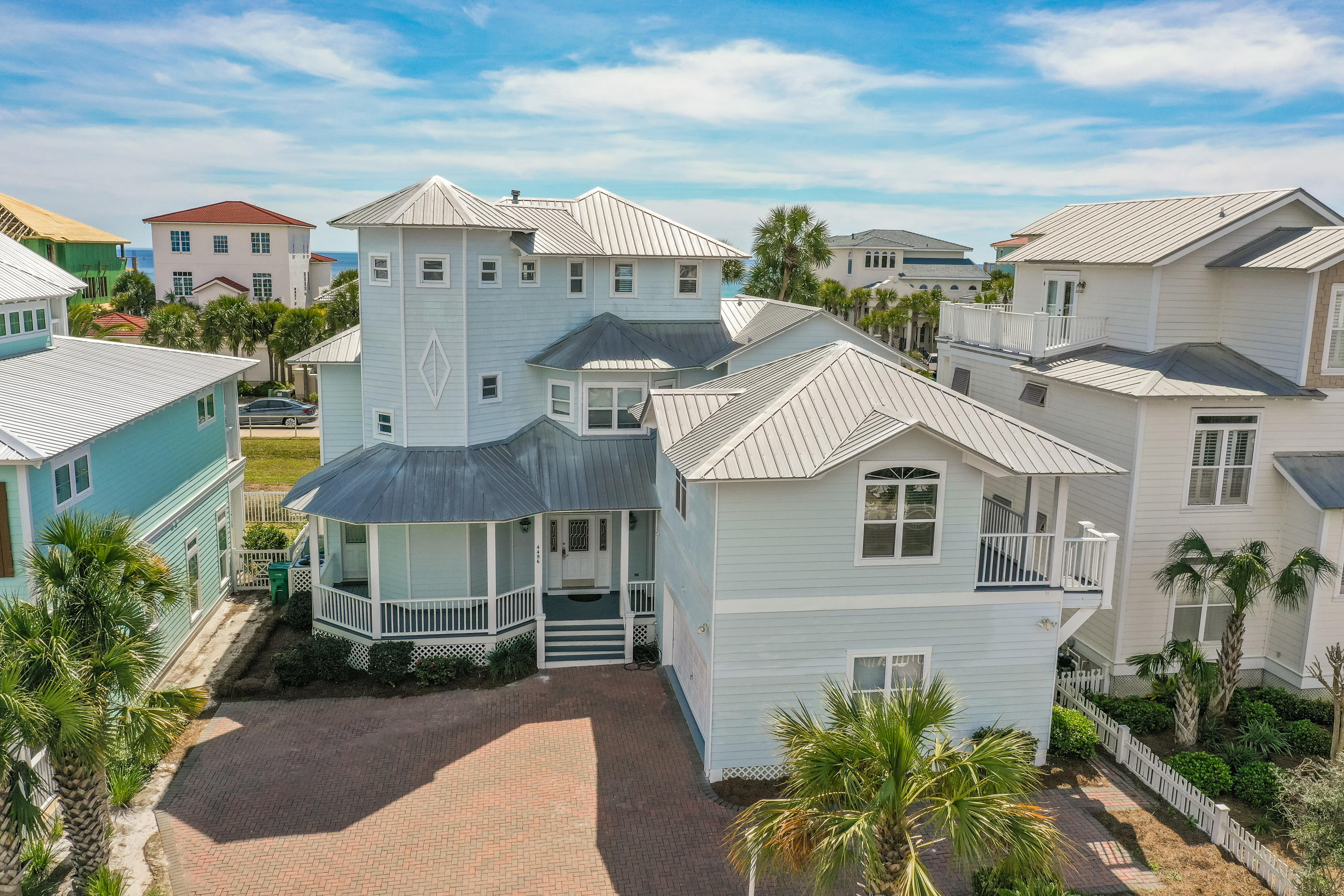 CRYSTAL BEACH - Residential