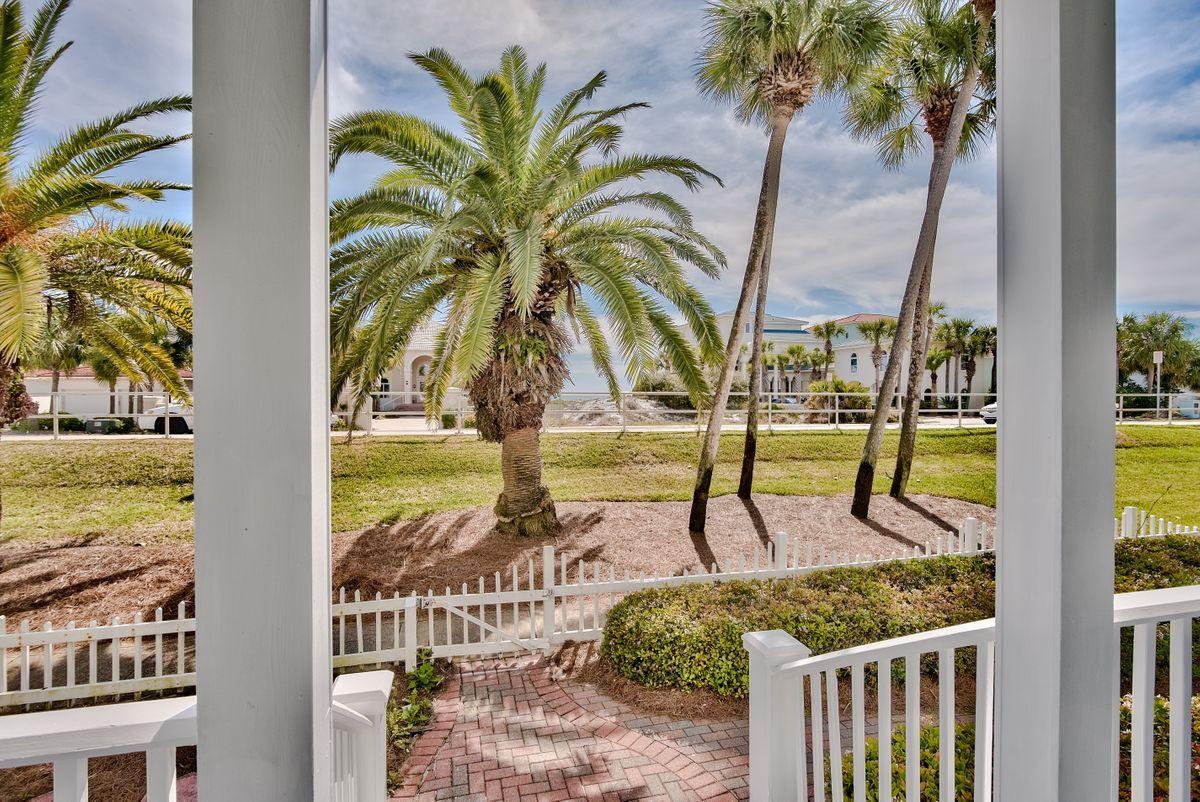 CRYSTAL BEACH - Residential