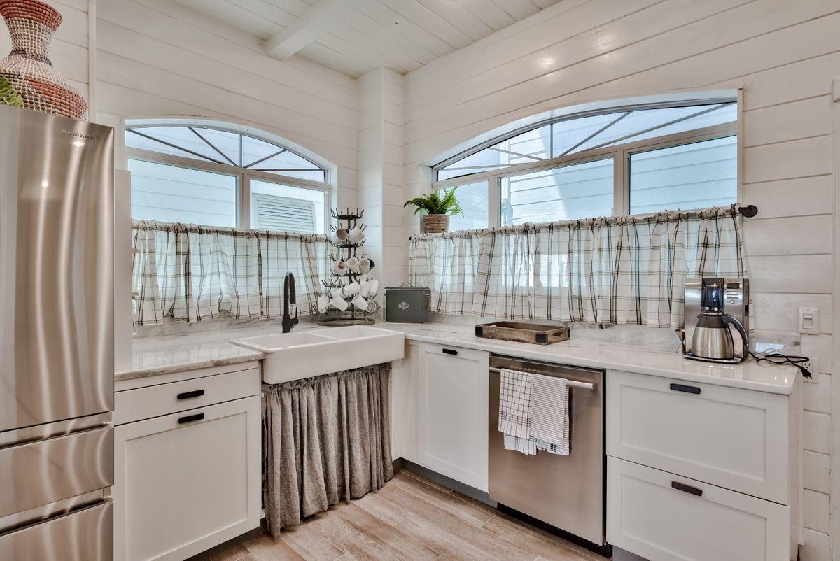 CRYSTAL BEACH - Residential