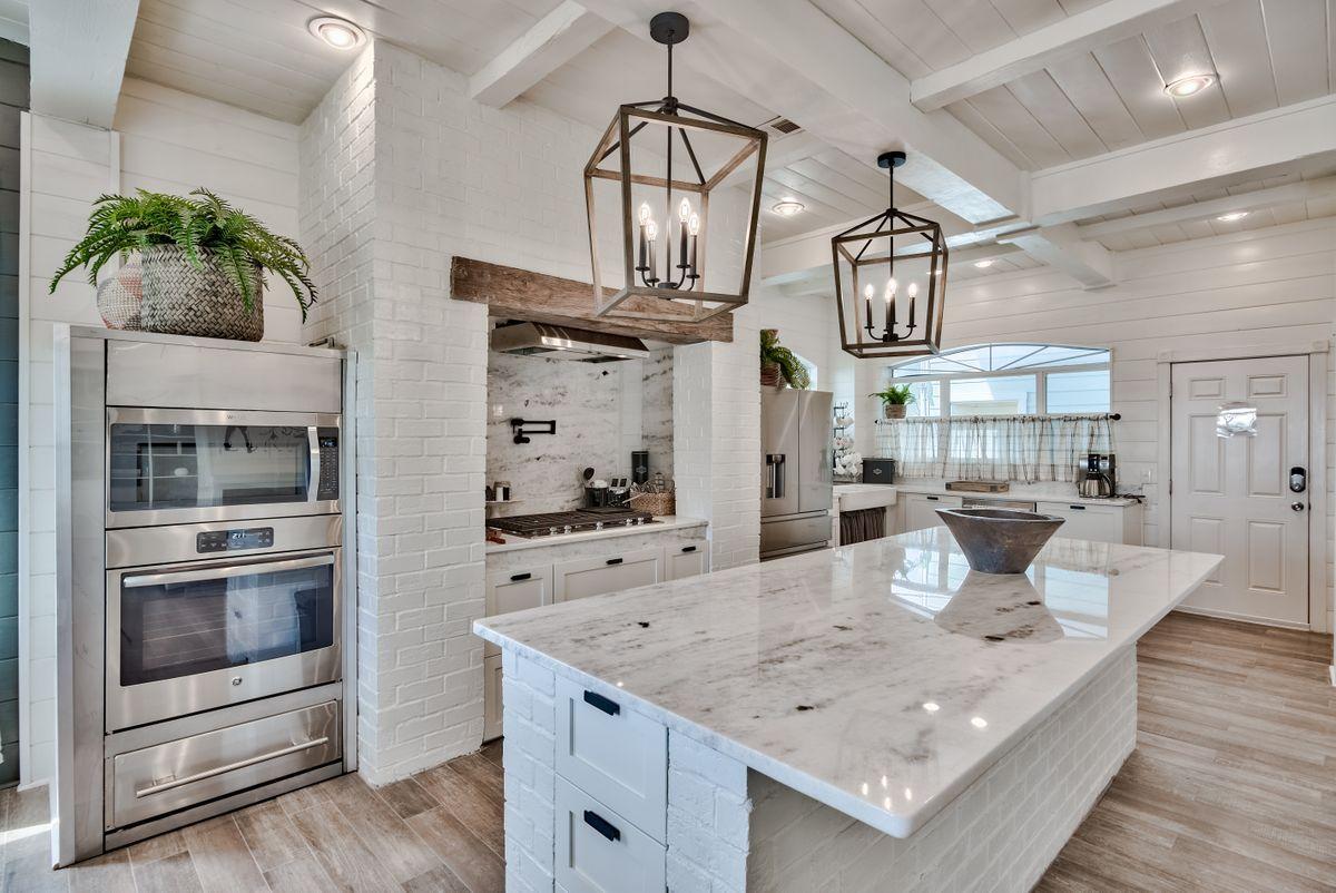 CRYSTAL BEACH - Residential