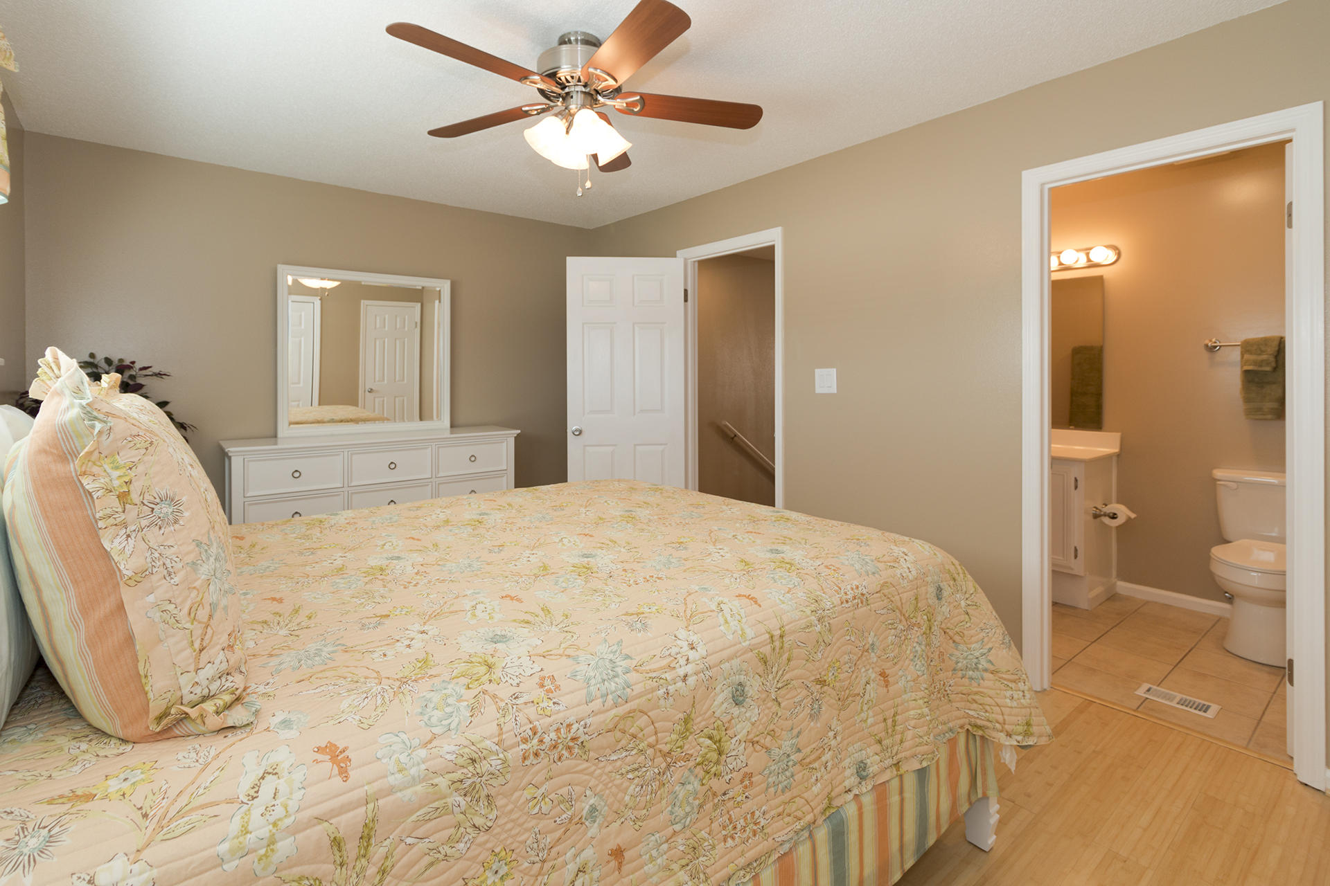 WOODLAND SHORES T/H PH 5 - Residential