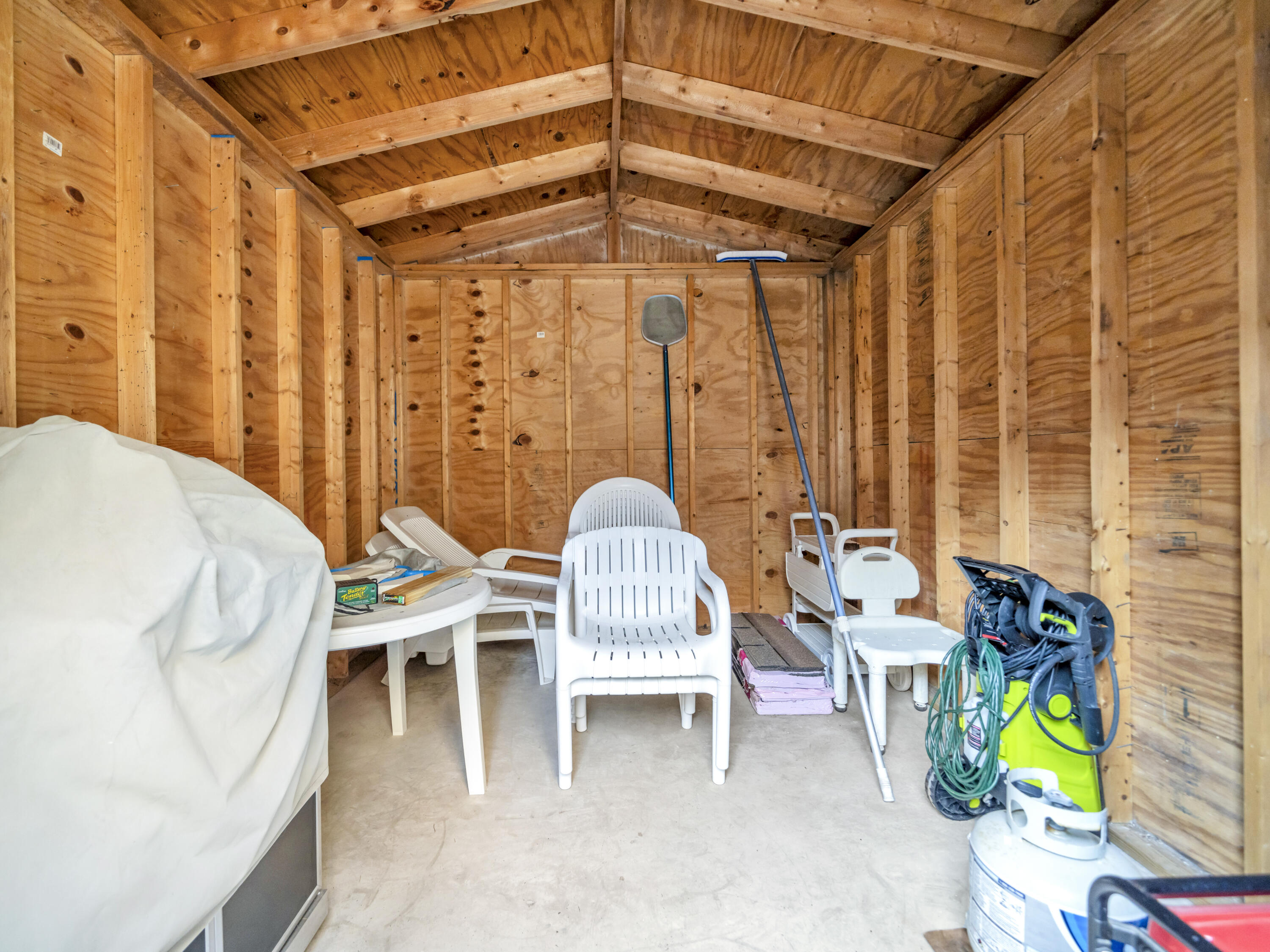 CAMP CREEK LAKE - Residential