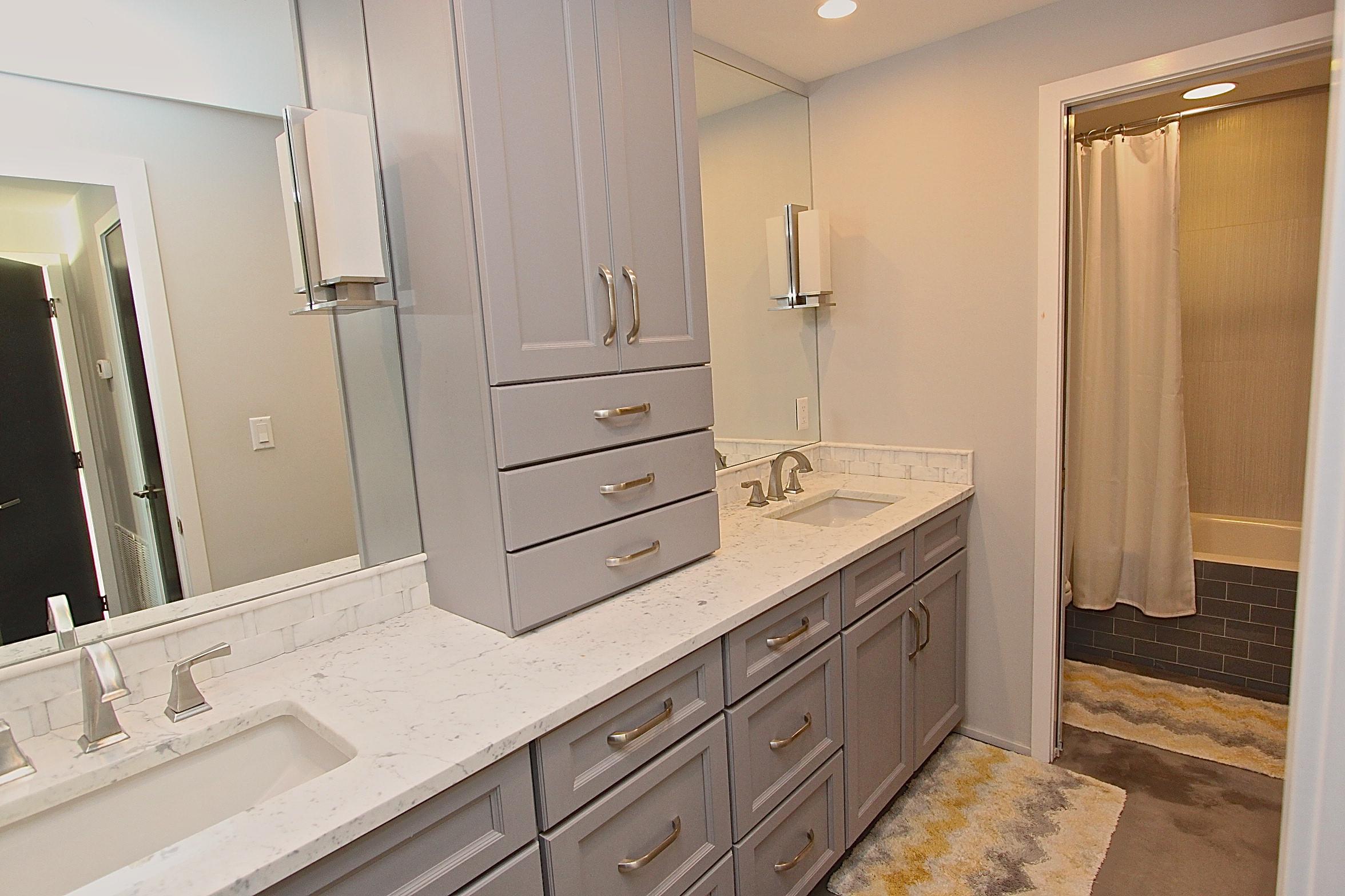 WATERVIEW TOWERS YACHT CLUB - Residential