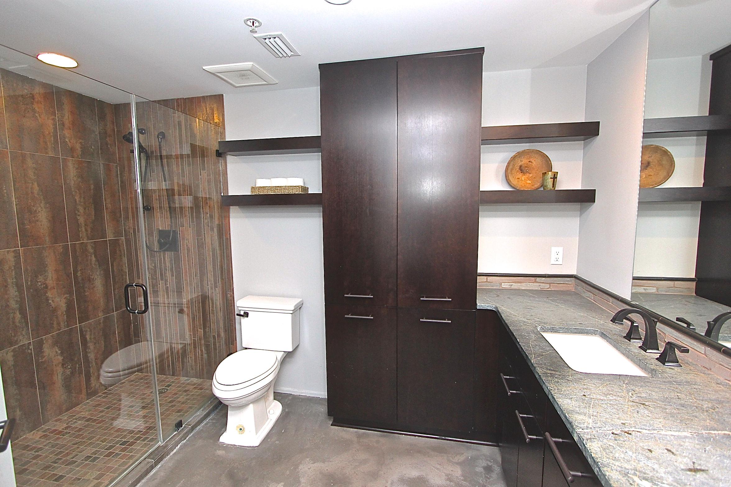 WATERVIEW TOWERS YACHT CLUB - Residential