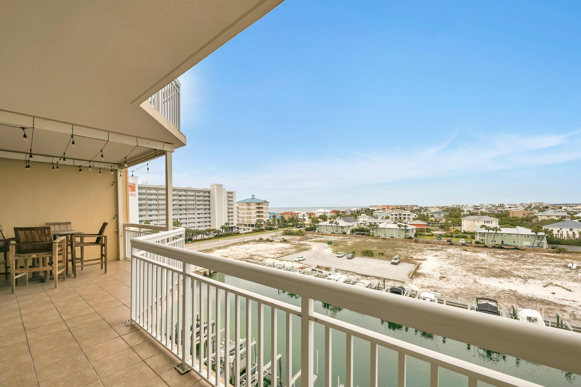 HARBOR LANDING - Residential
