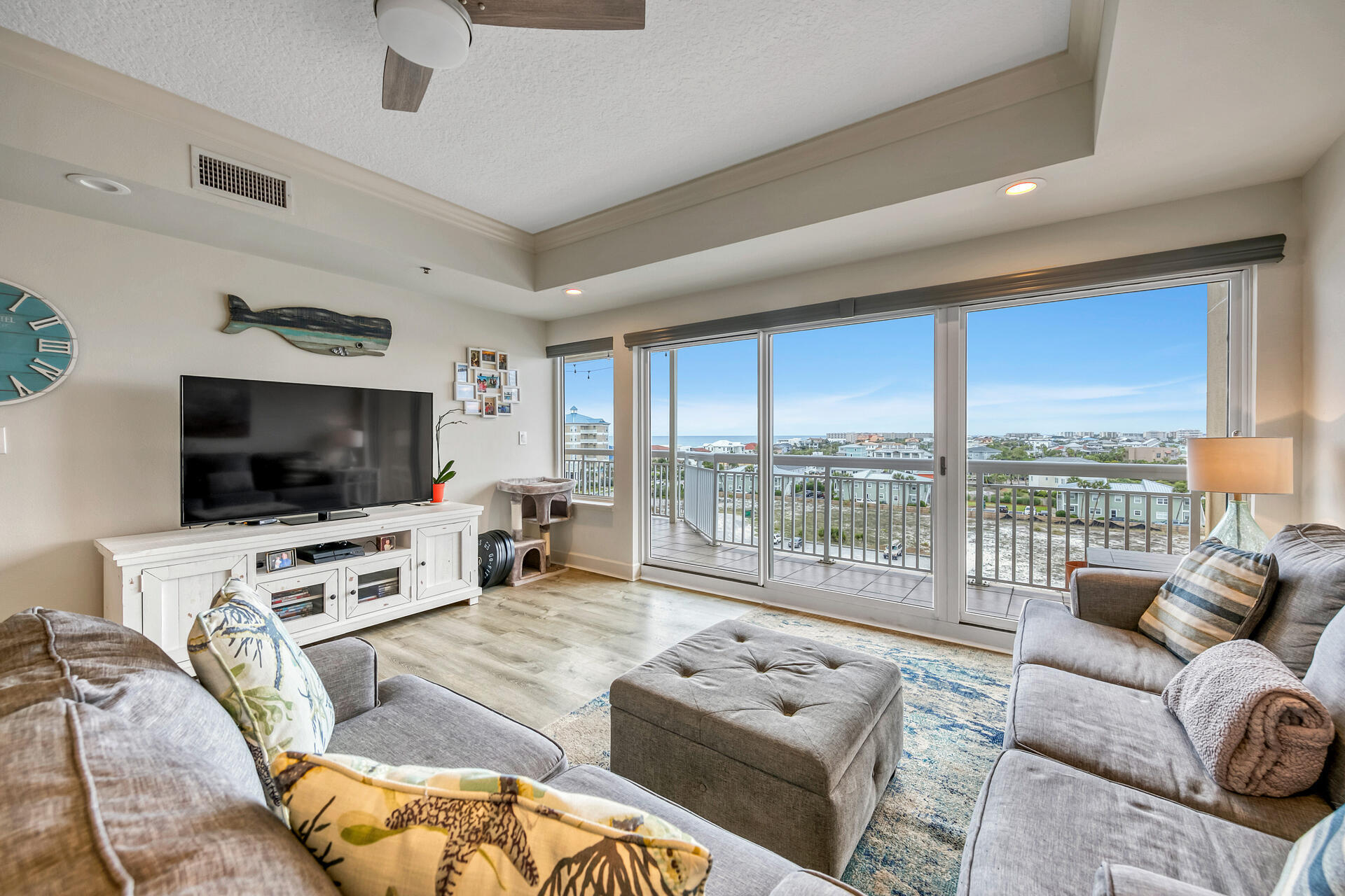 HARBOR LANDING - Residential