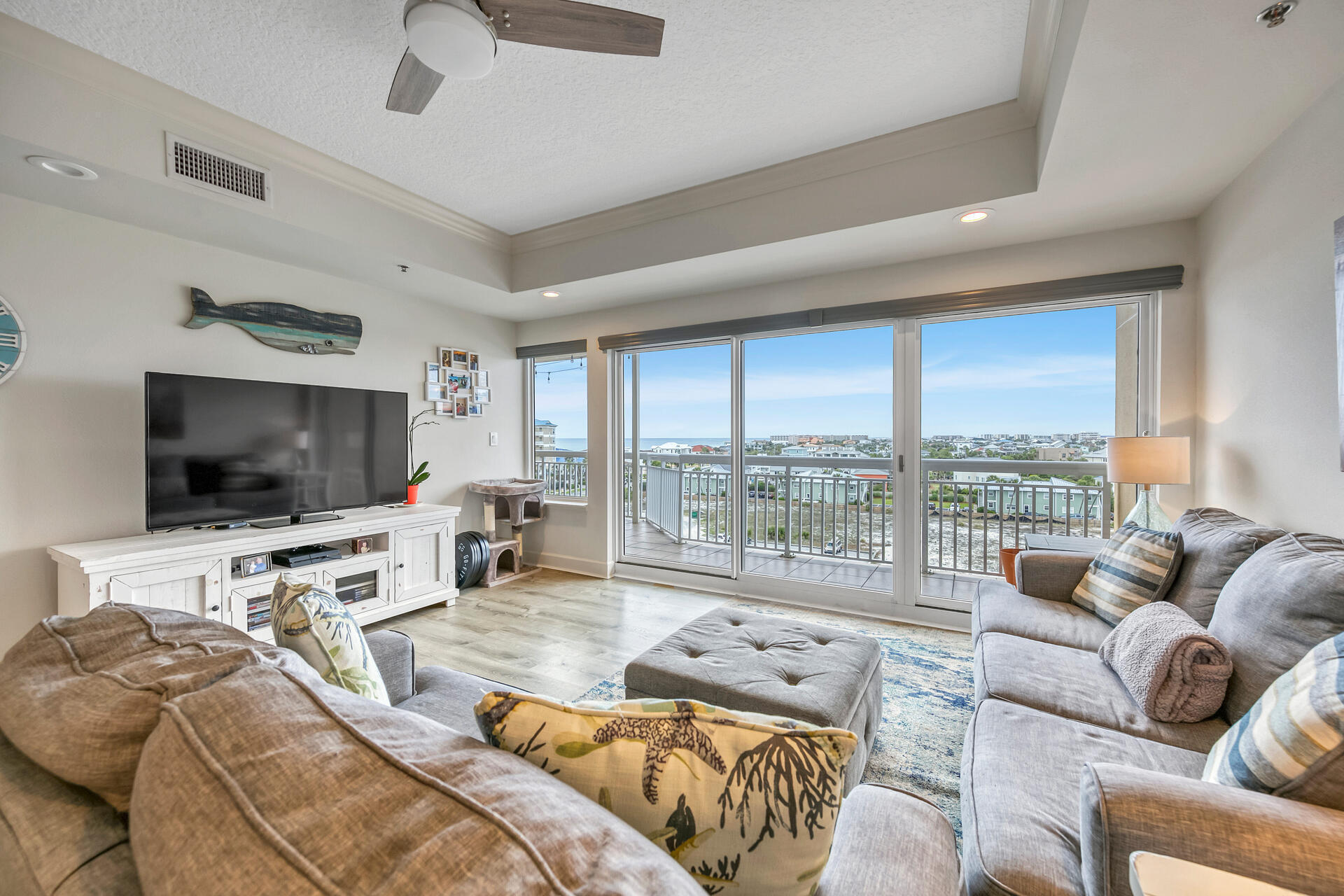 HARBOR LANDING - Residential