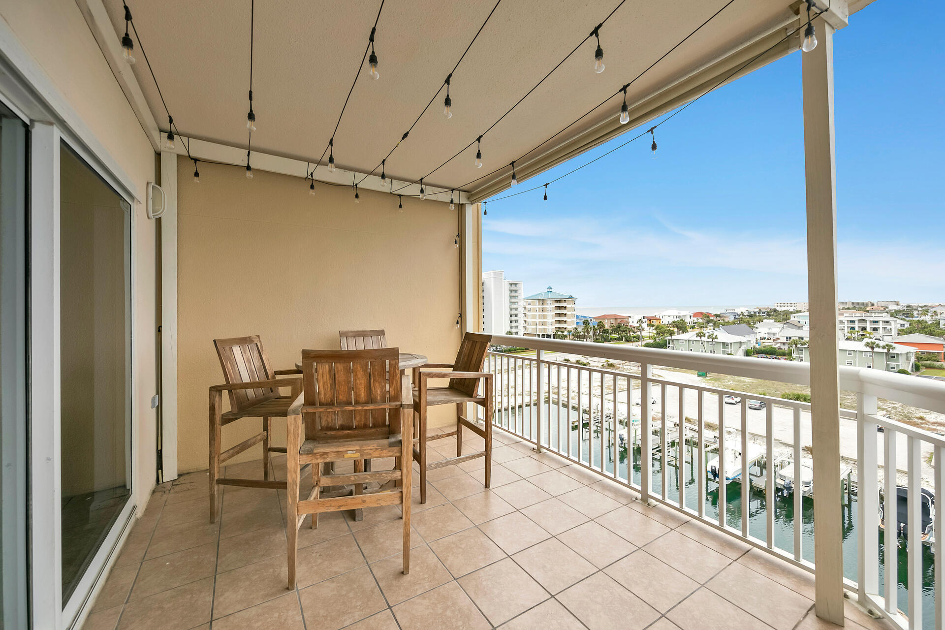 HARBOR LANDING - Residential