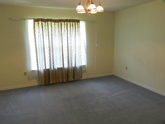 HIDDEN CREEK - Residential