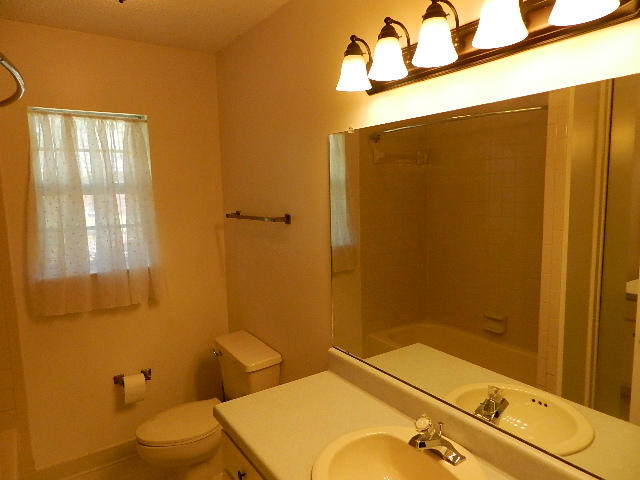 HIDDEN CREEK - Residential