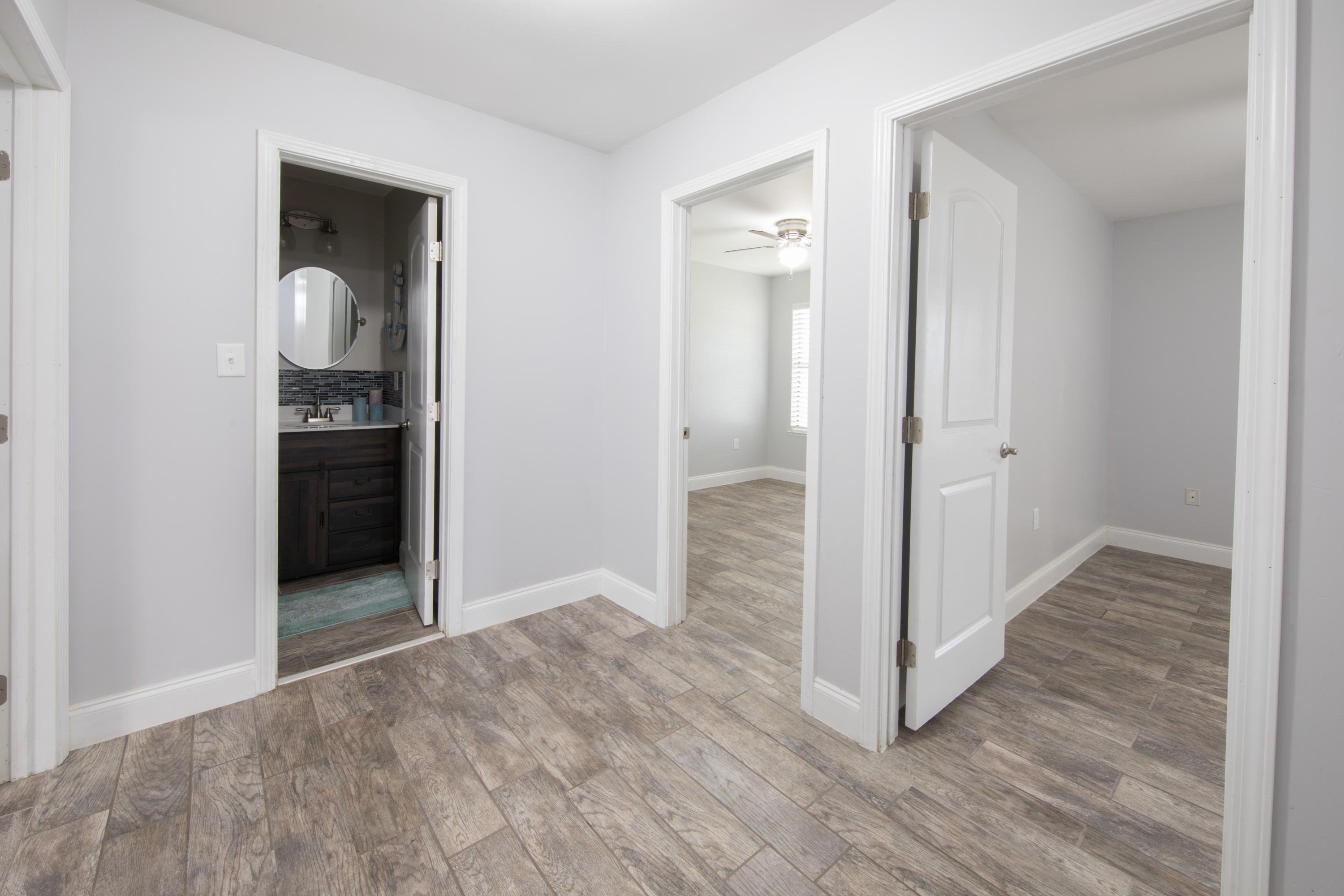 TIMBERLAKE ESTATES - Residential