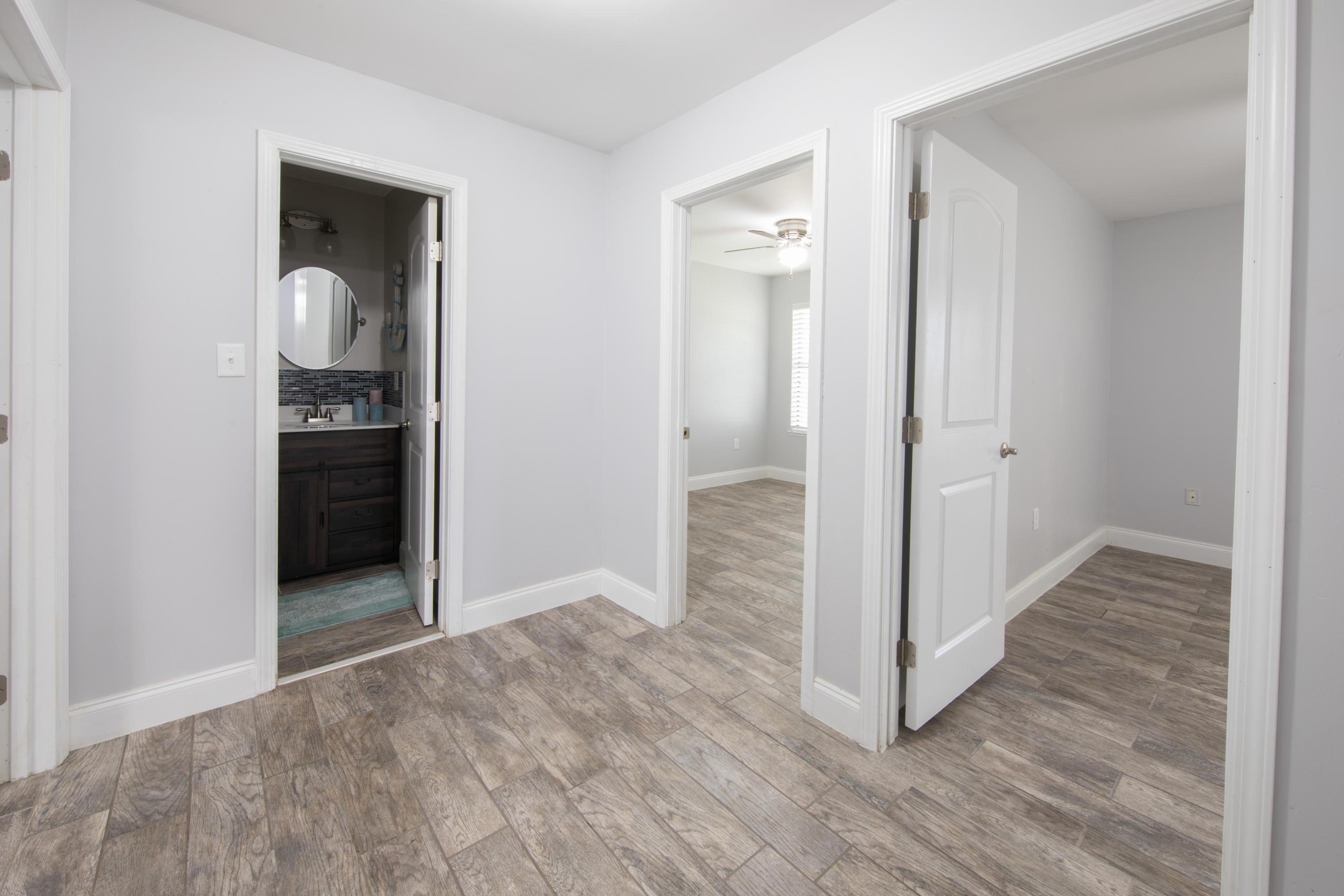 TIMBERLAKE ESTATES - Residential