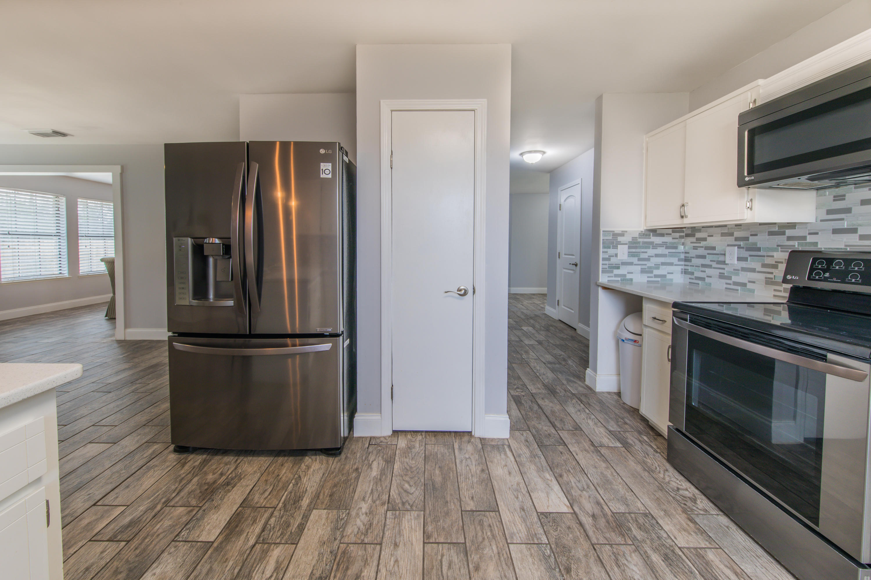 TIMBERLAKE ESTATES - Residential
