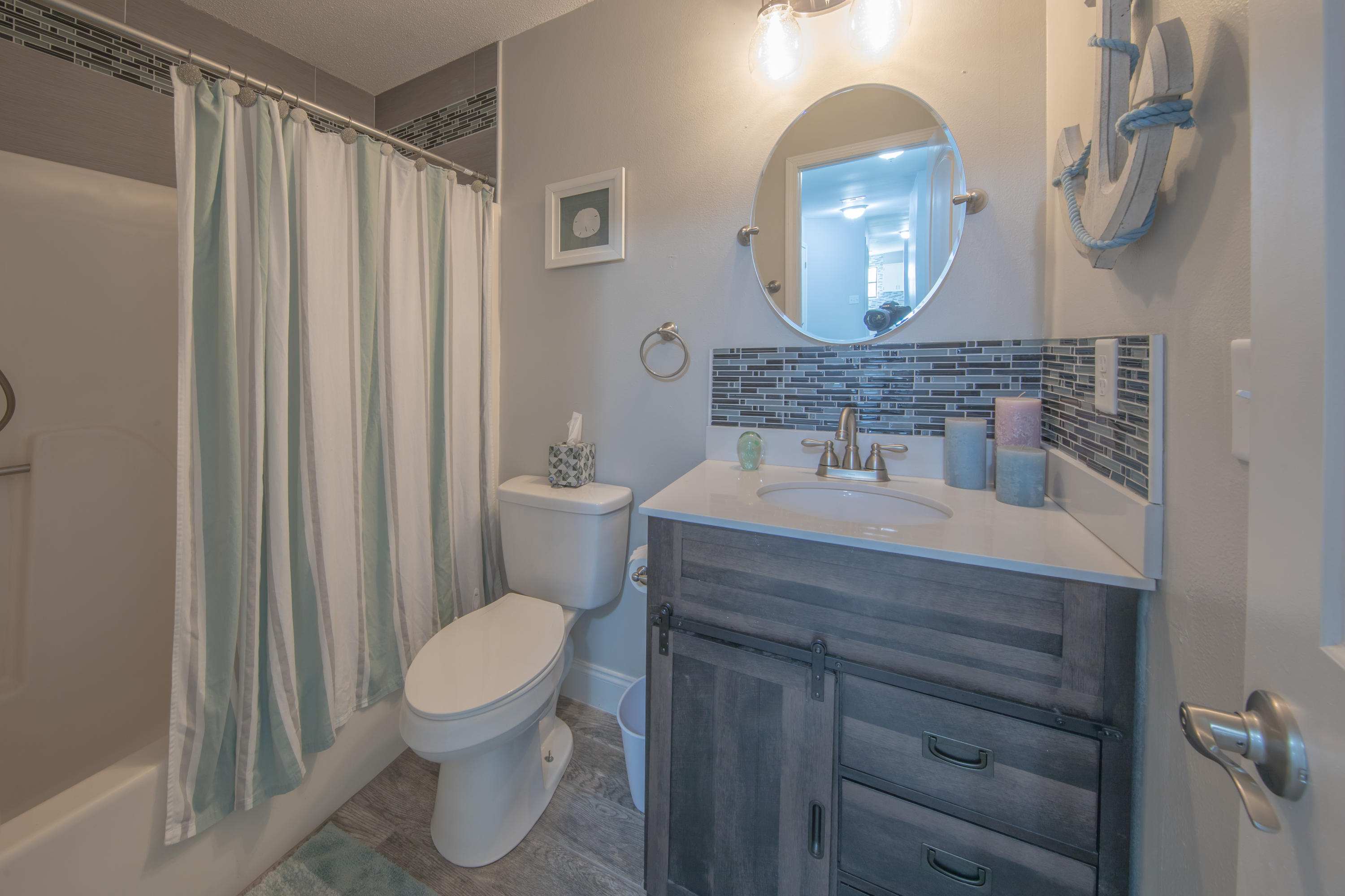 TIMBERLAKE ESTATES - Residential