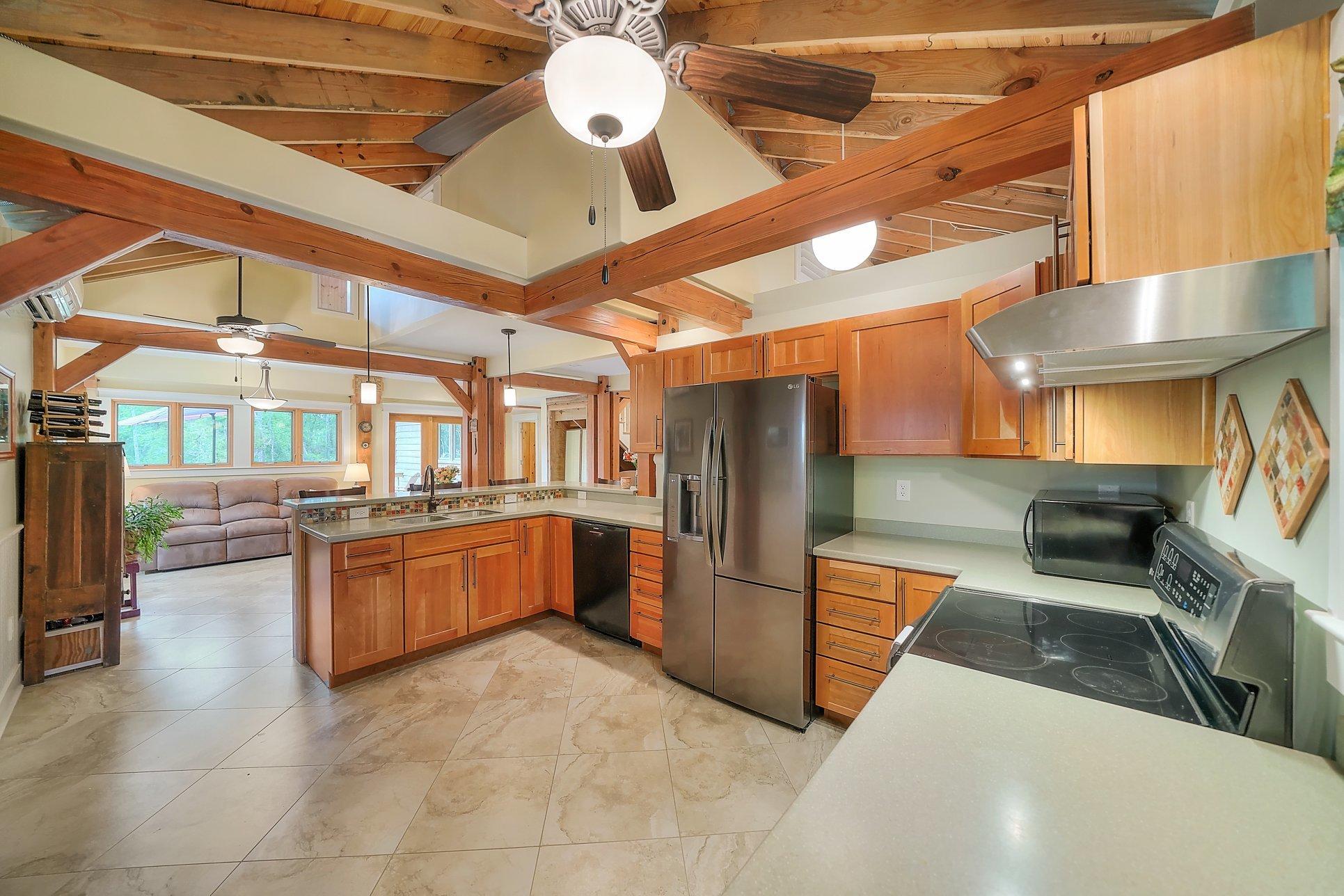 CREEKSIDE - Residential
