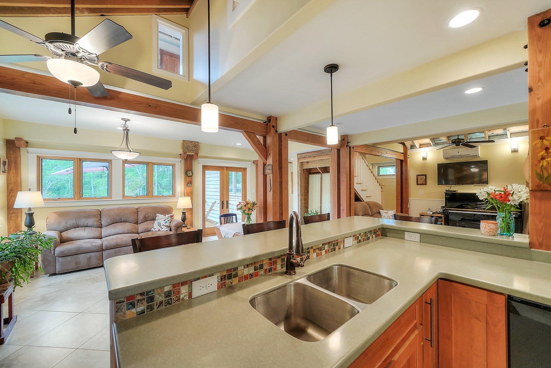 CREEKSIDE - Residential