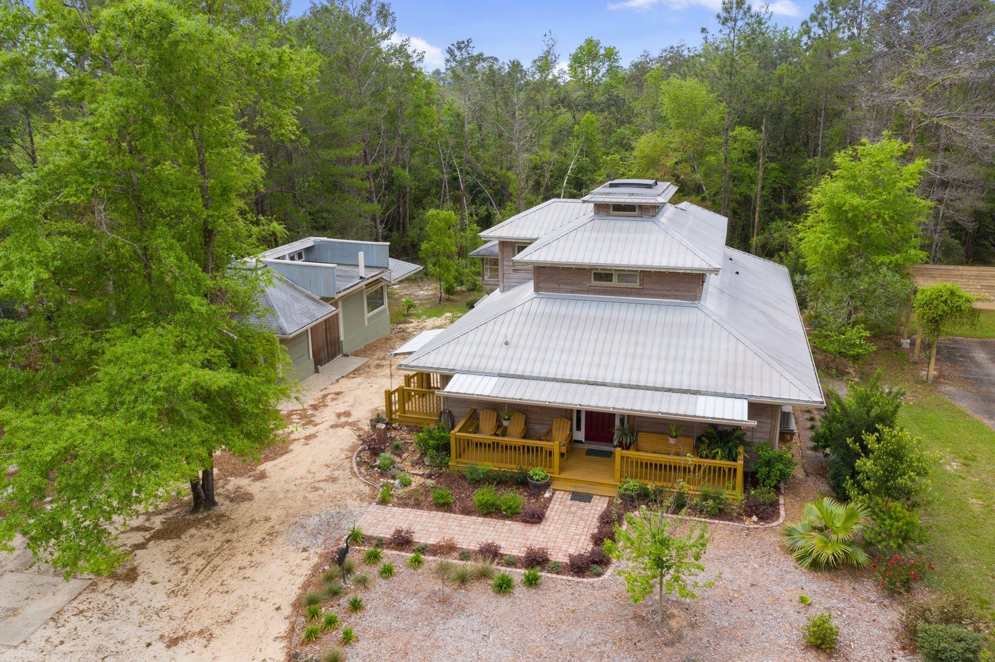 CREEKSIDE - Residential