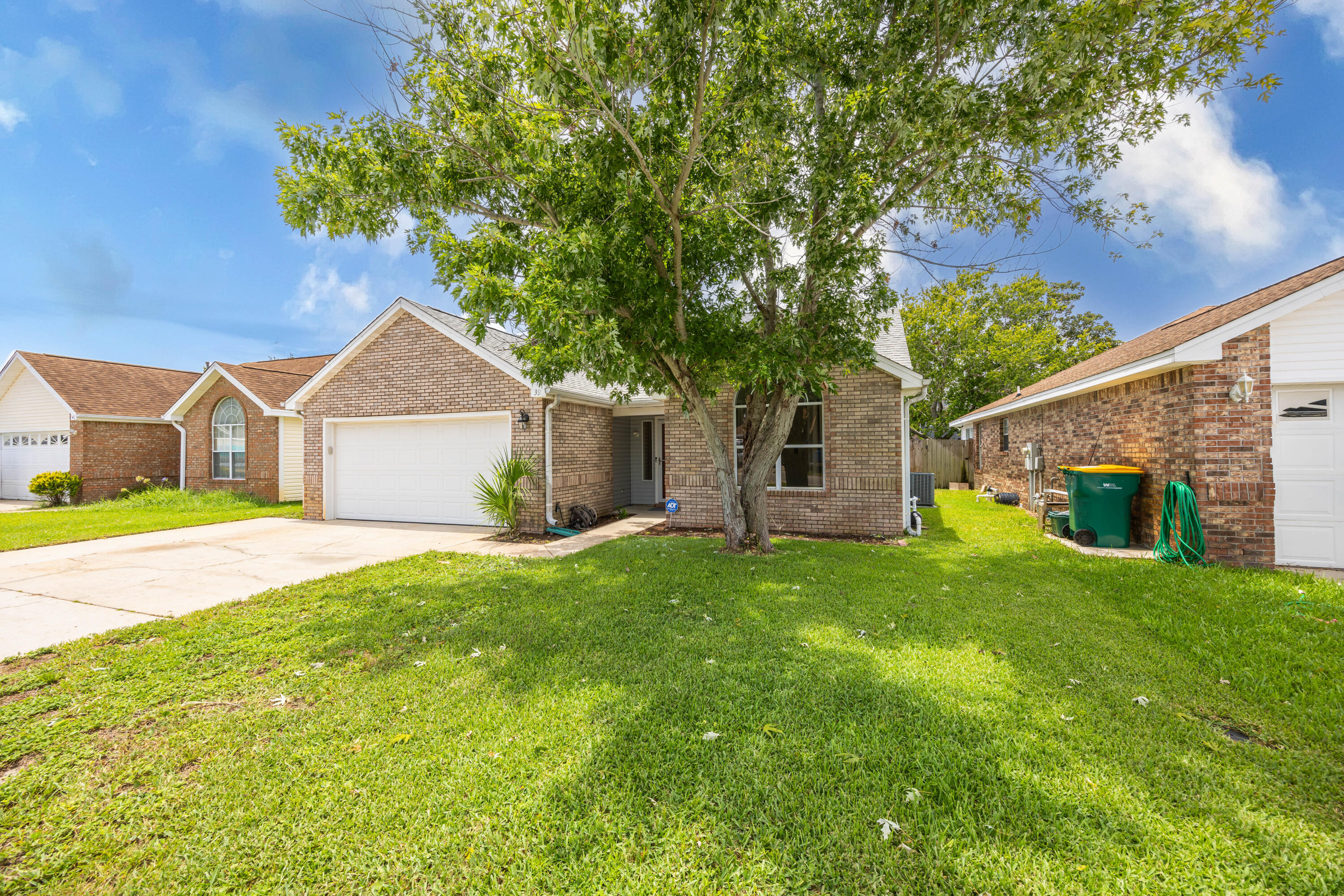 PINE RIDGE TRACE RE/SUB - Residential