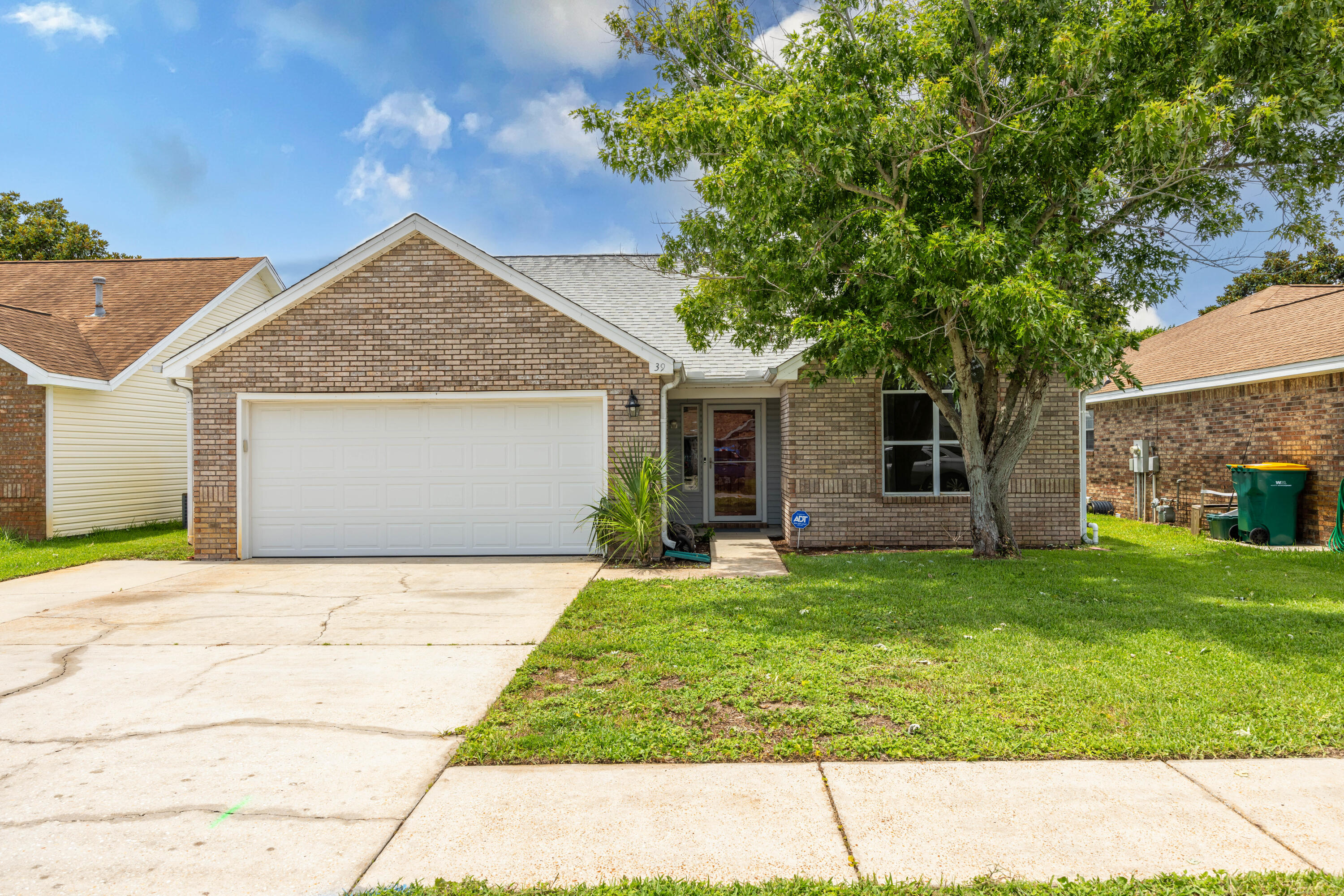 PINE RIDGE TRACE RE/SUB - Residential