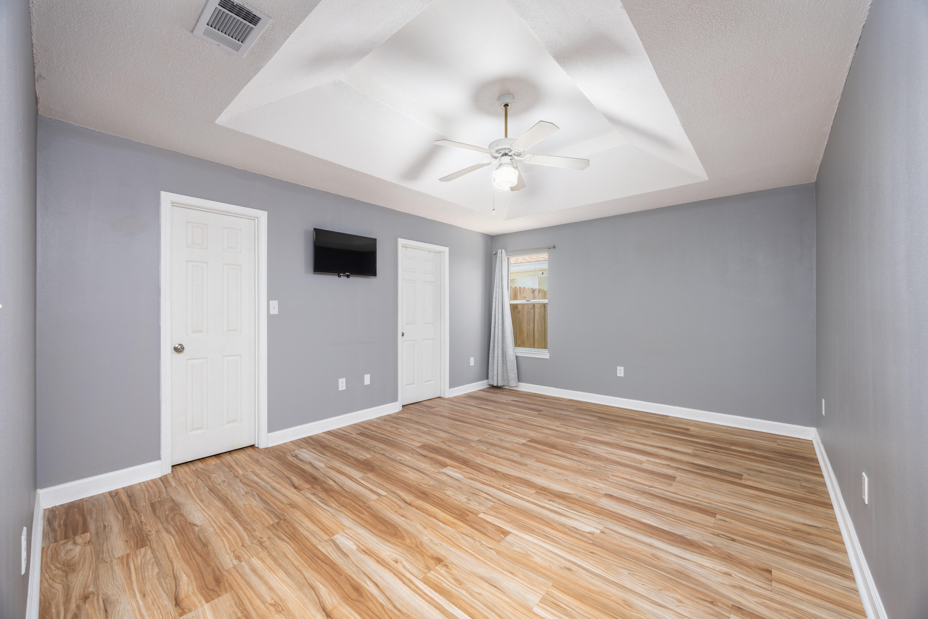 PINE RIDGE TRACE RE/SUB - Residential